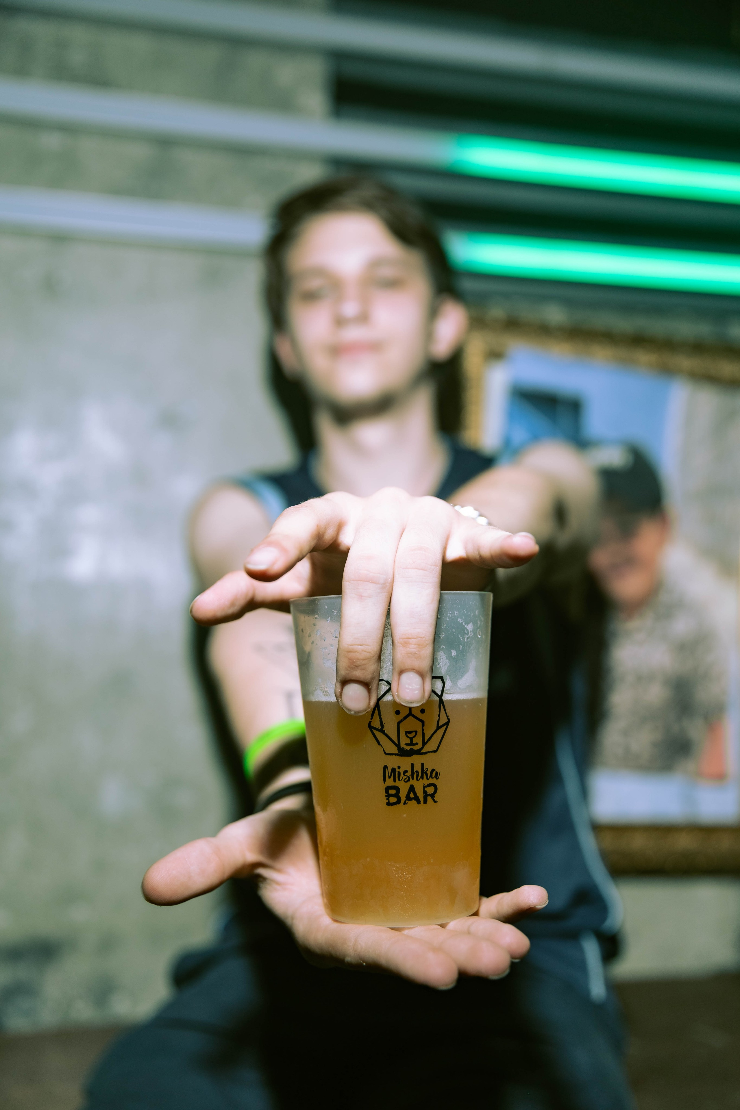 Mishka-bar 3. _Carpe diem_