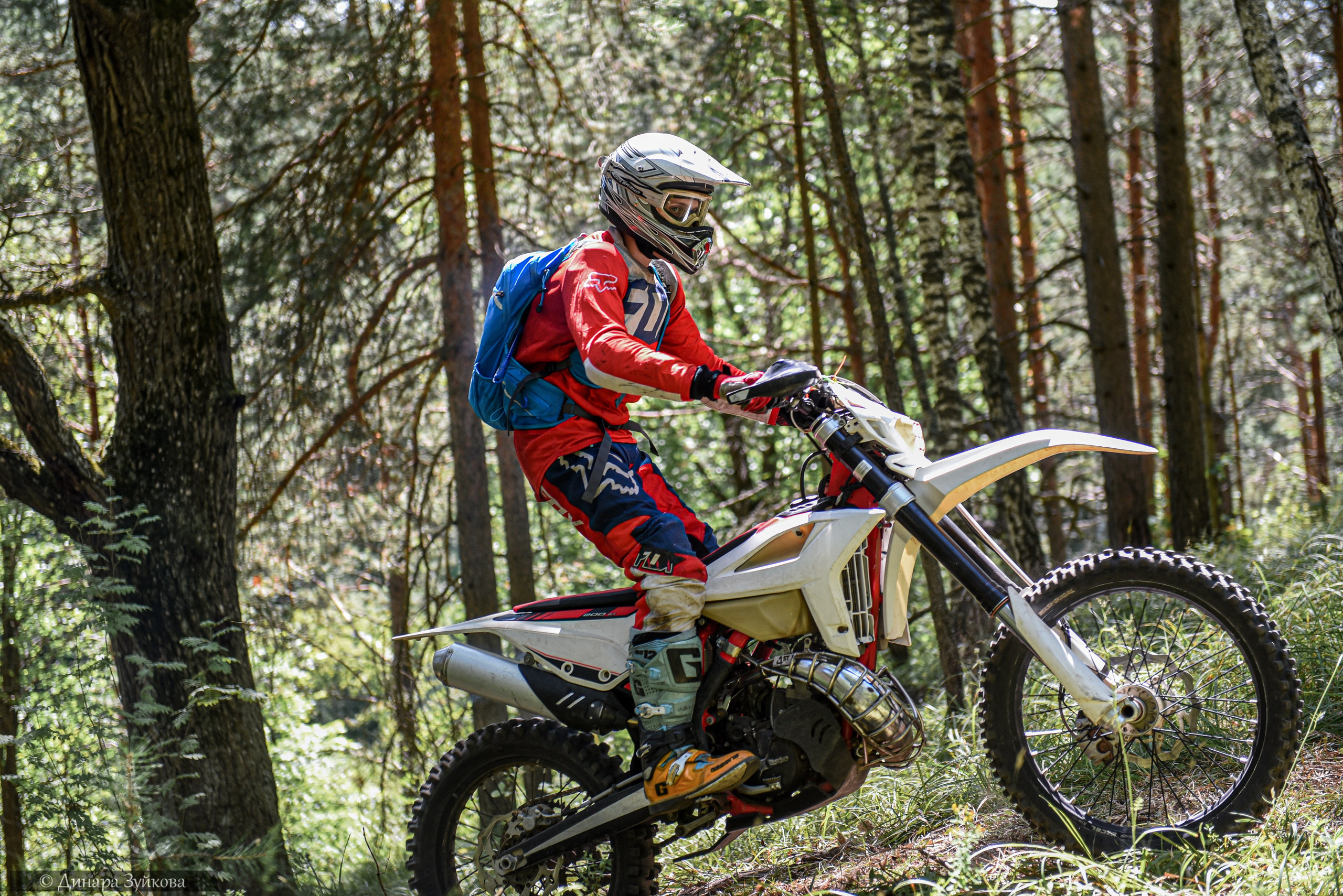 Вино из одуванчиков. Мотофотограф в Нижнем Новгороде Динара Зуйкова