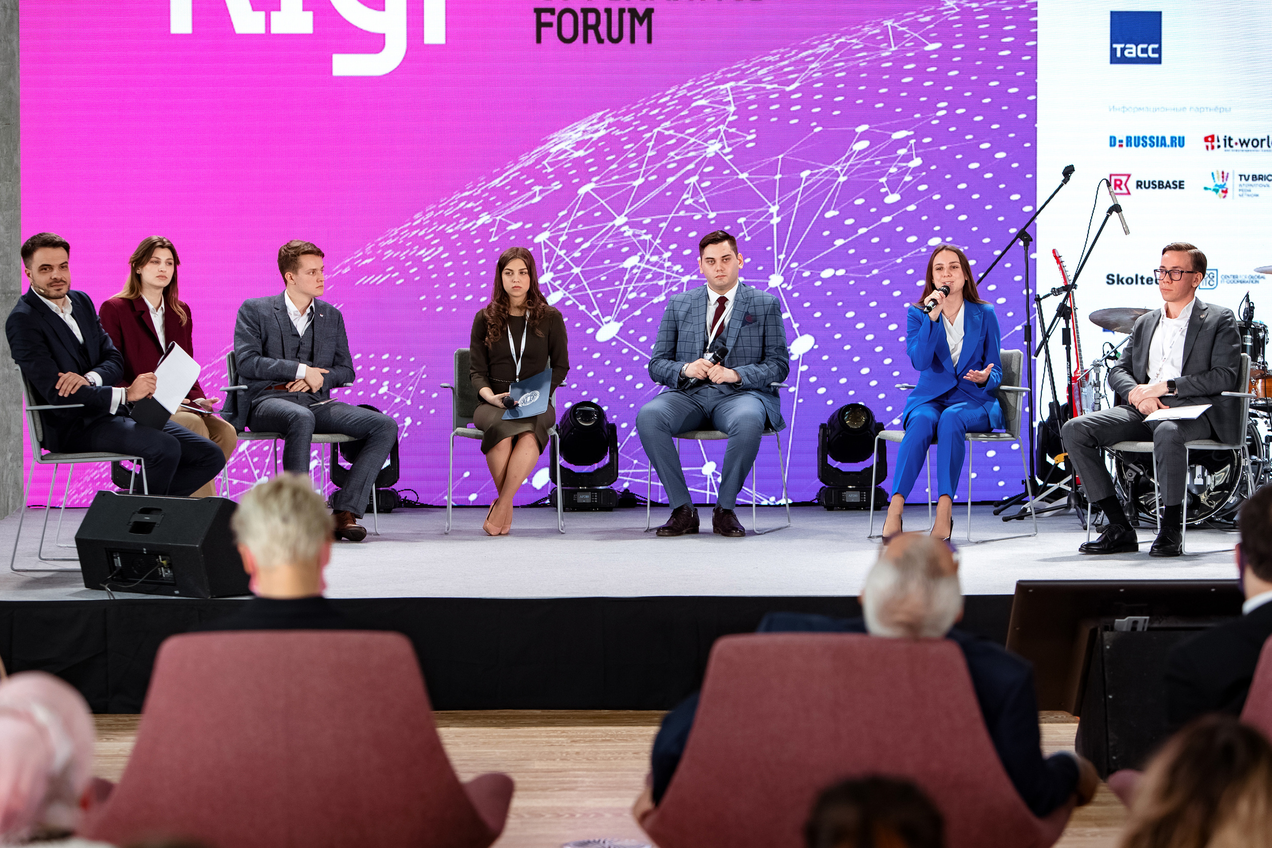 Youth RIGF. Сколково (1). Свадебный репортажный фотограф в Москве