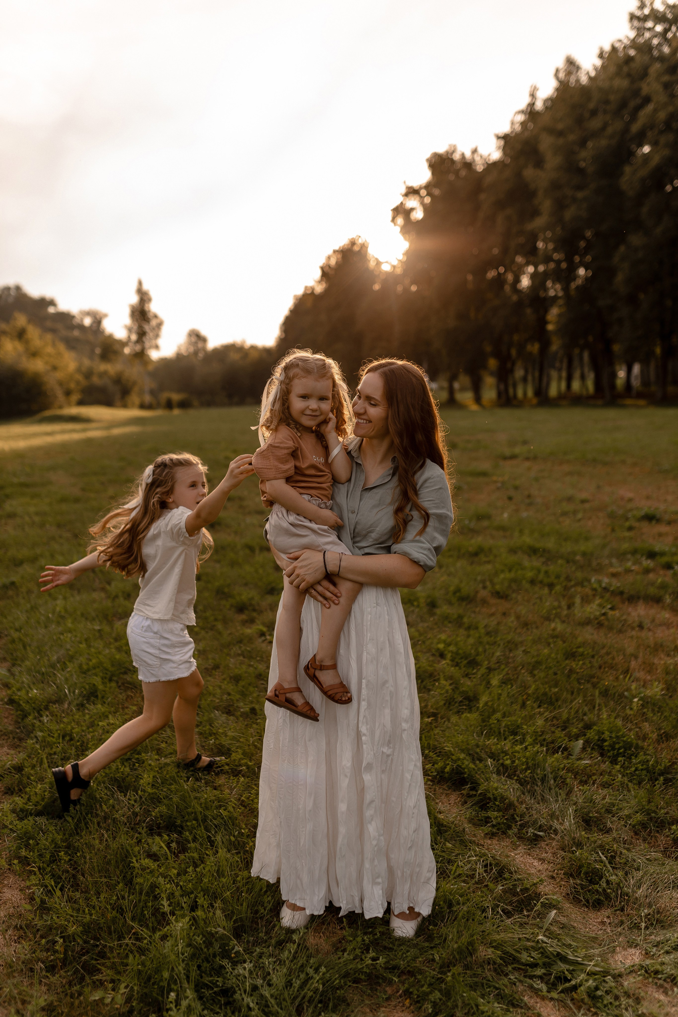 Юлия, Оливия, Эмилия. Свадебный фотограф Елена Ловцевич