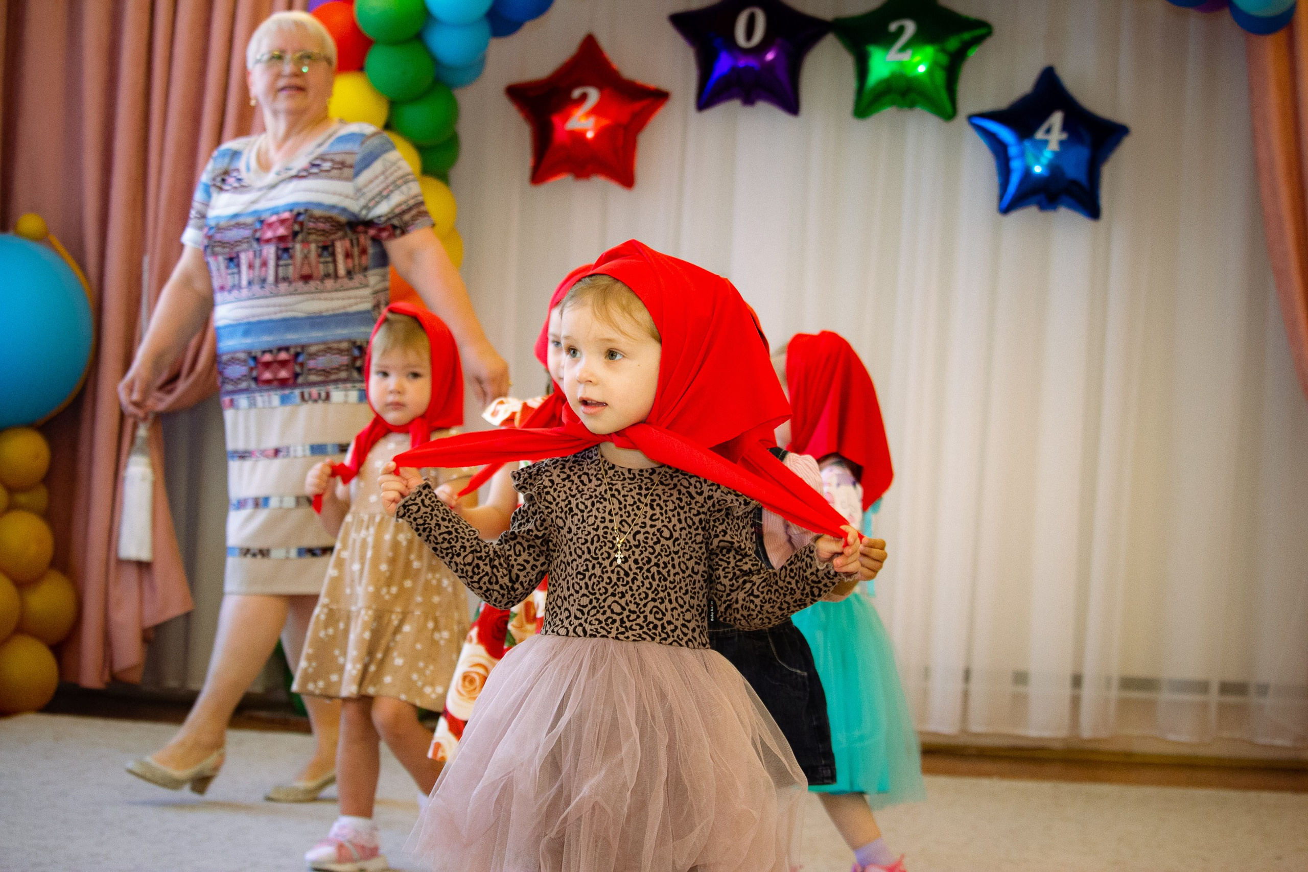 Утренник в яслях. Фотограф Великий Новгород Татьяна Чиглинцева