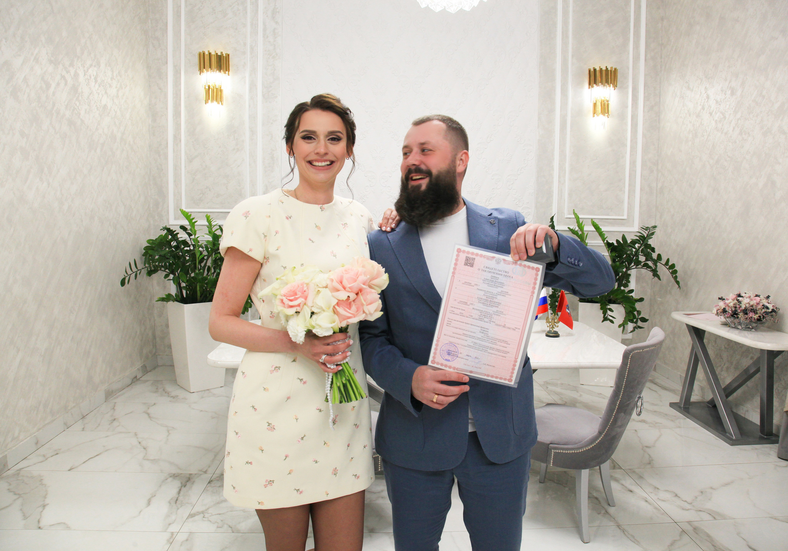 Александра и Александр Кутузовский ЗАГС. Фотограф Москва Одинцово Кубинка Краснознаменск Лапино