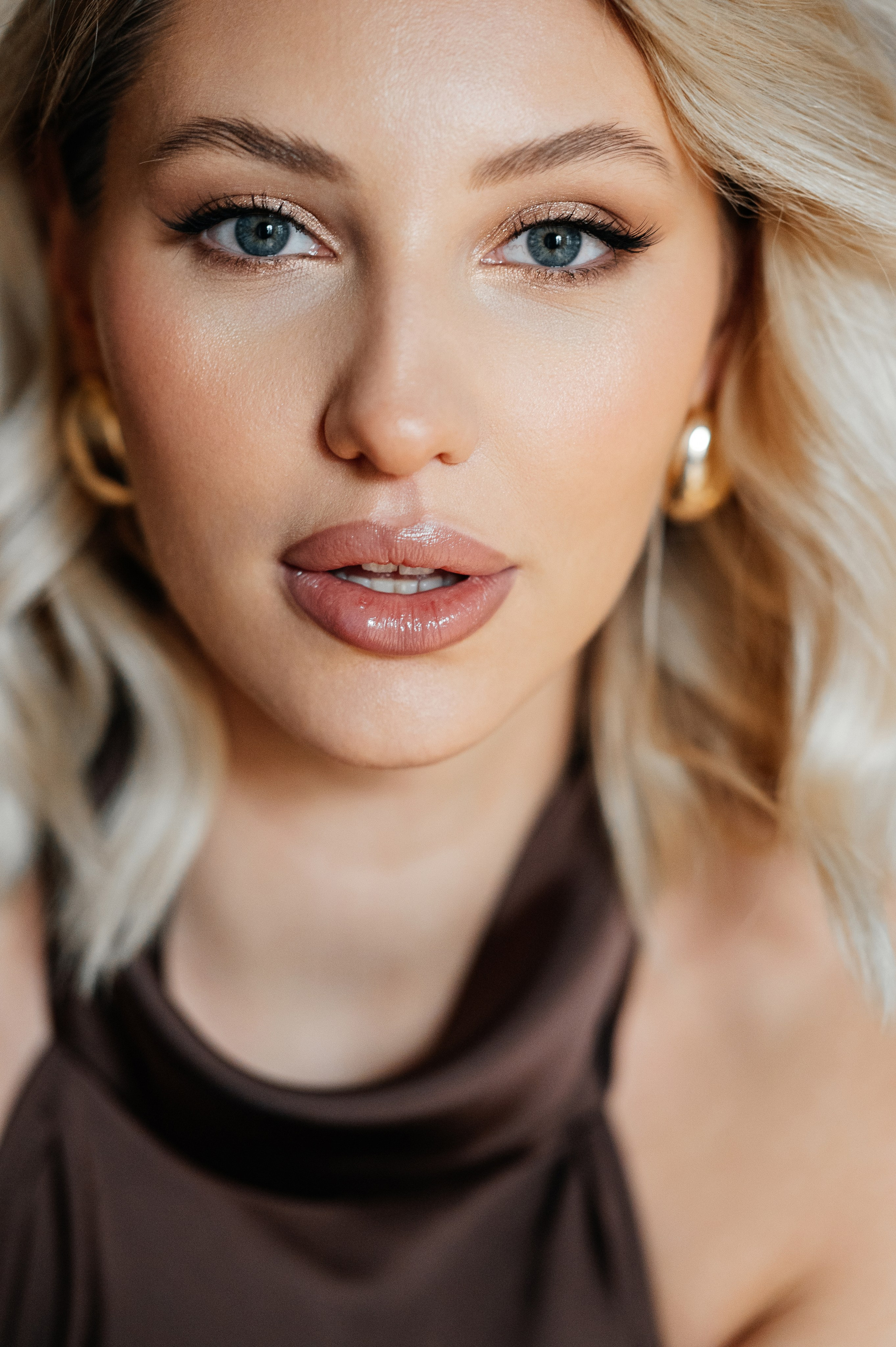 Свадебный визажист и стилист по прическам в Москве