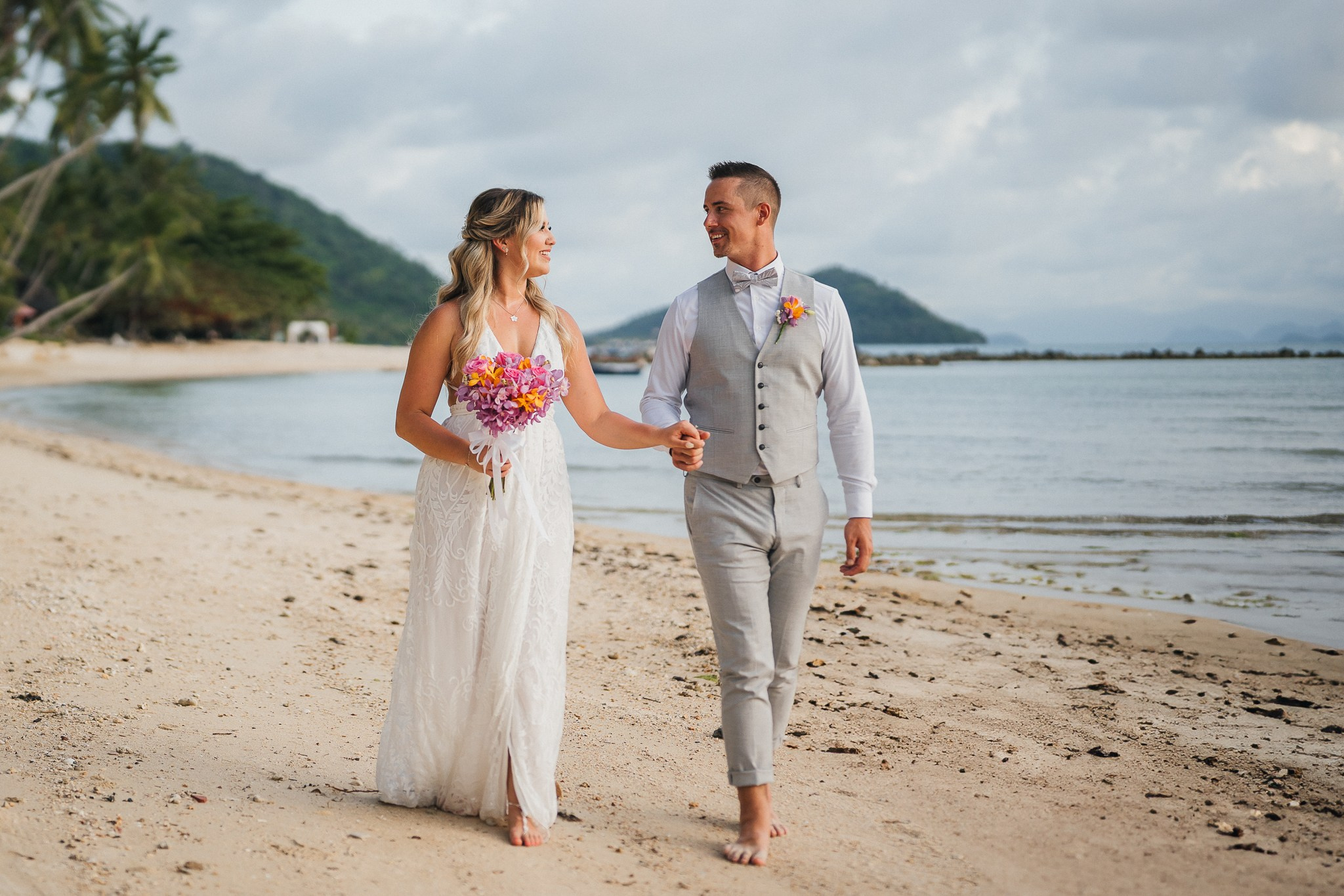 Andrew and Ashley 15.04.2025. Mariage à Koh Samui, en Thaïlande. Whatsapp: +66 94 3 650 301