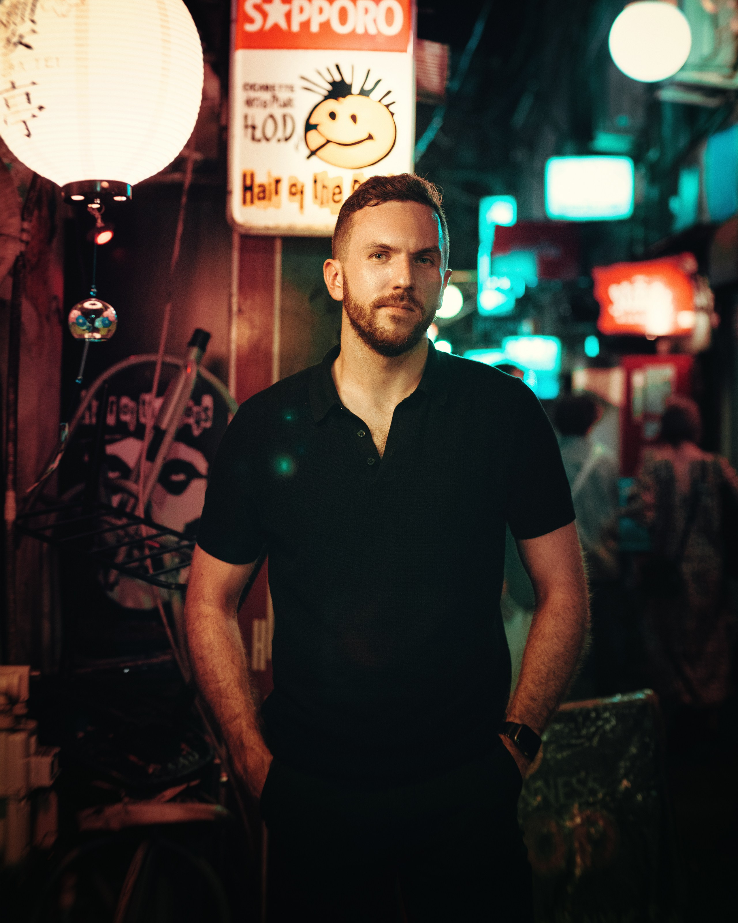 Single portraits. Photographer in Tokyo Anatolii Ozarto