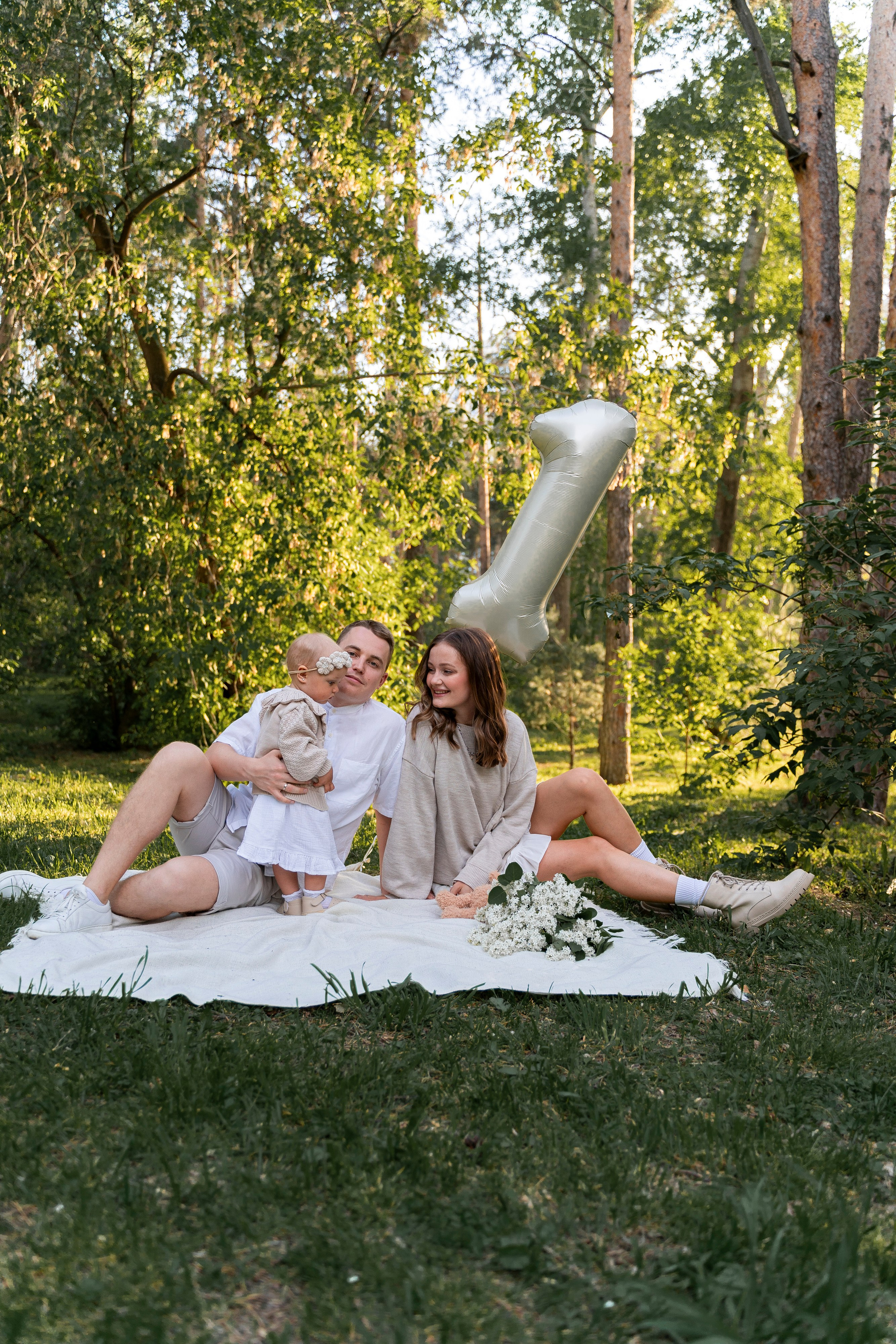 Виталя, Таня и Адель. Волик Мария