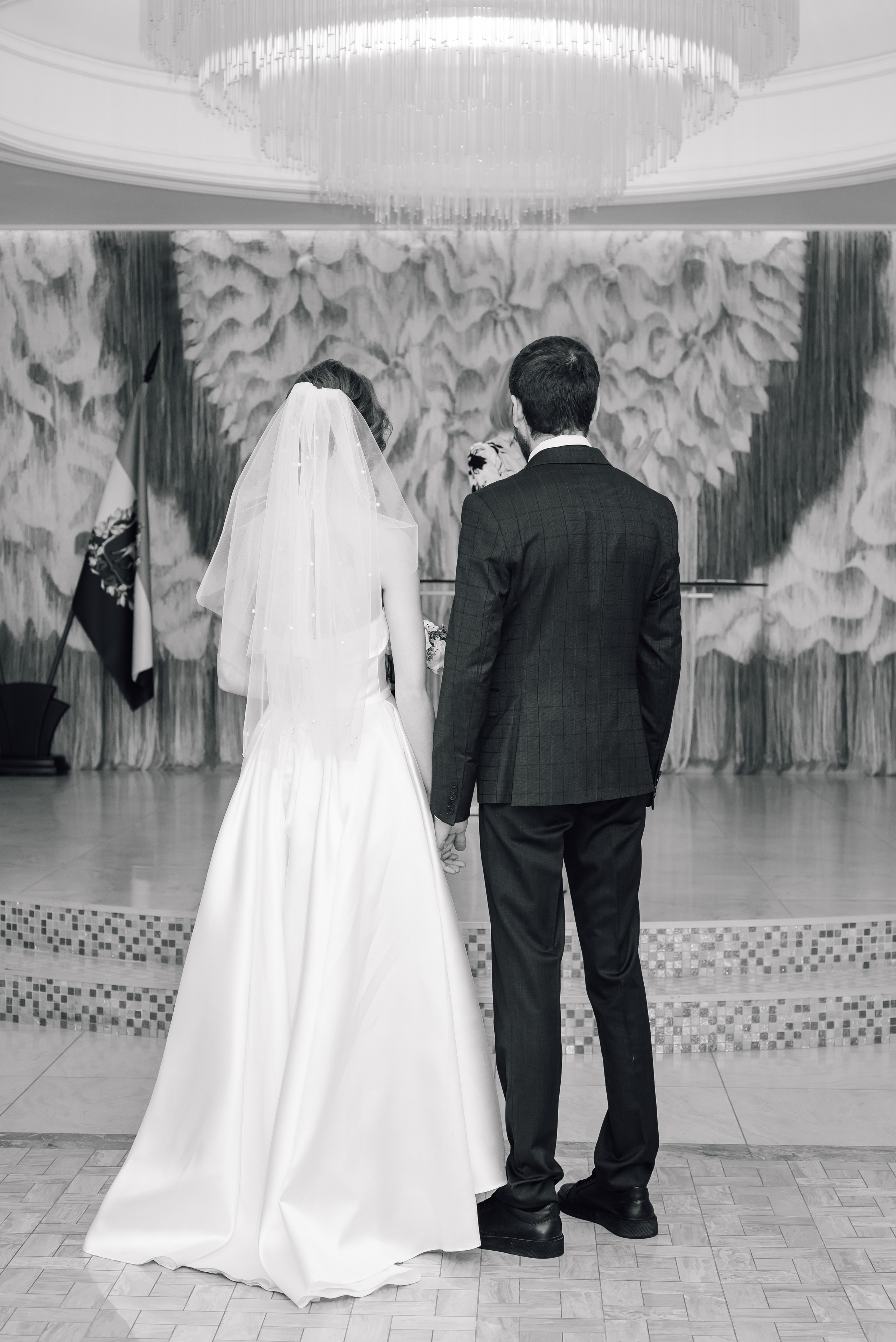 Свадьбы: ЗАГС. Фотограф Вероника Чермных