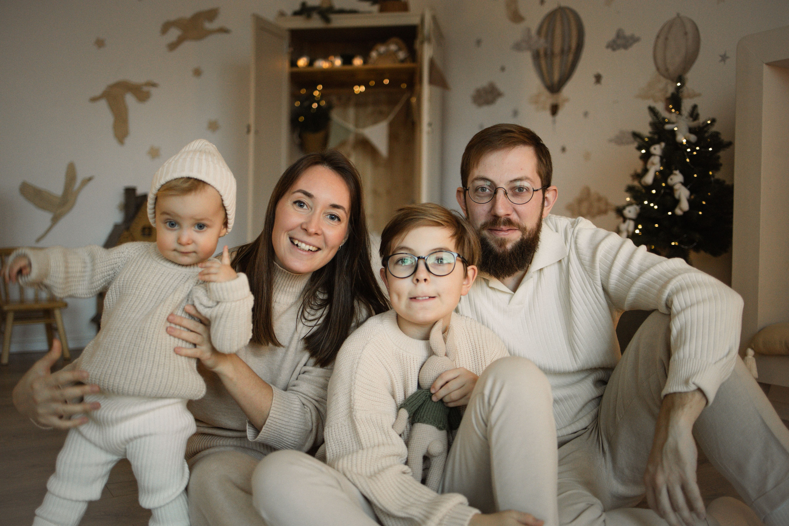 Новогодняя фотосъемка в студии. Семейный видеограф в Москве Элина Ладова