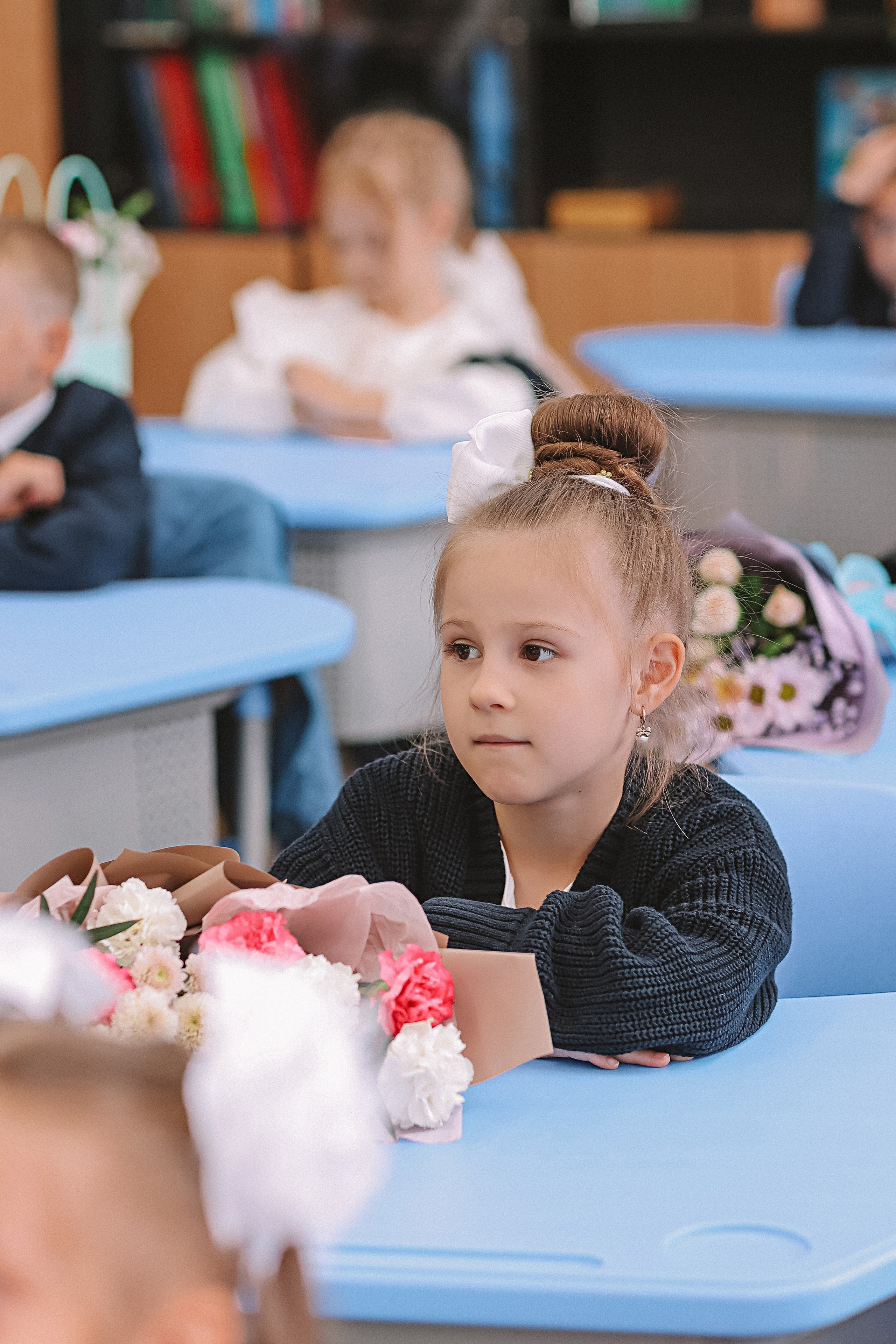 1 сентября линейка+кл час+портреты. Семейный фотограф Тюмень, фотограф на роды Салмина Мария