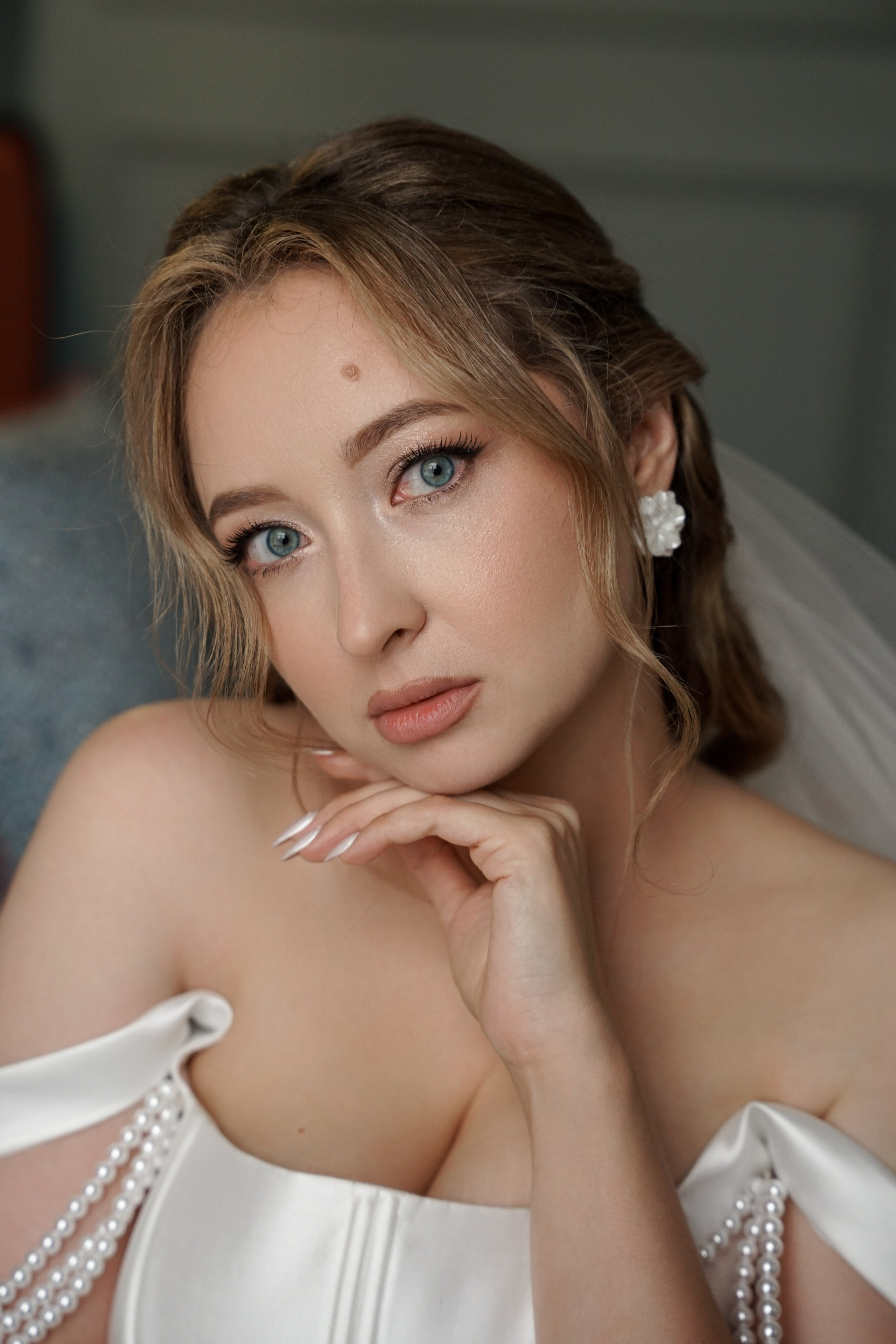 Кристина и Андрей: лавстори в гостинице и динамичный банкет. Фотограф в Иркутске