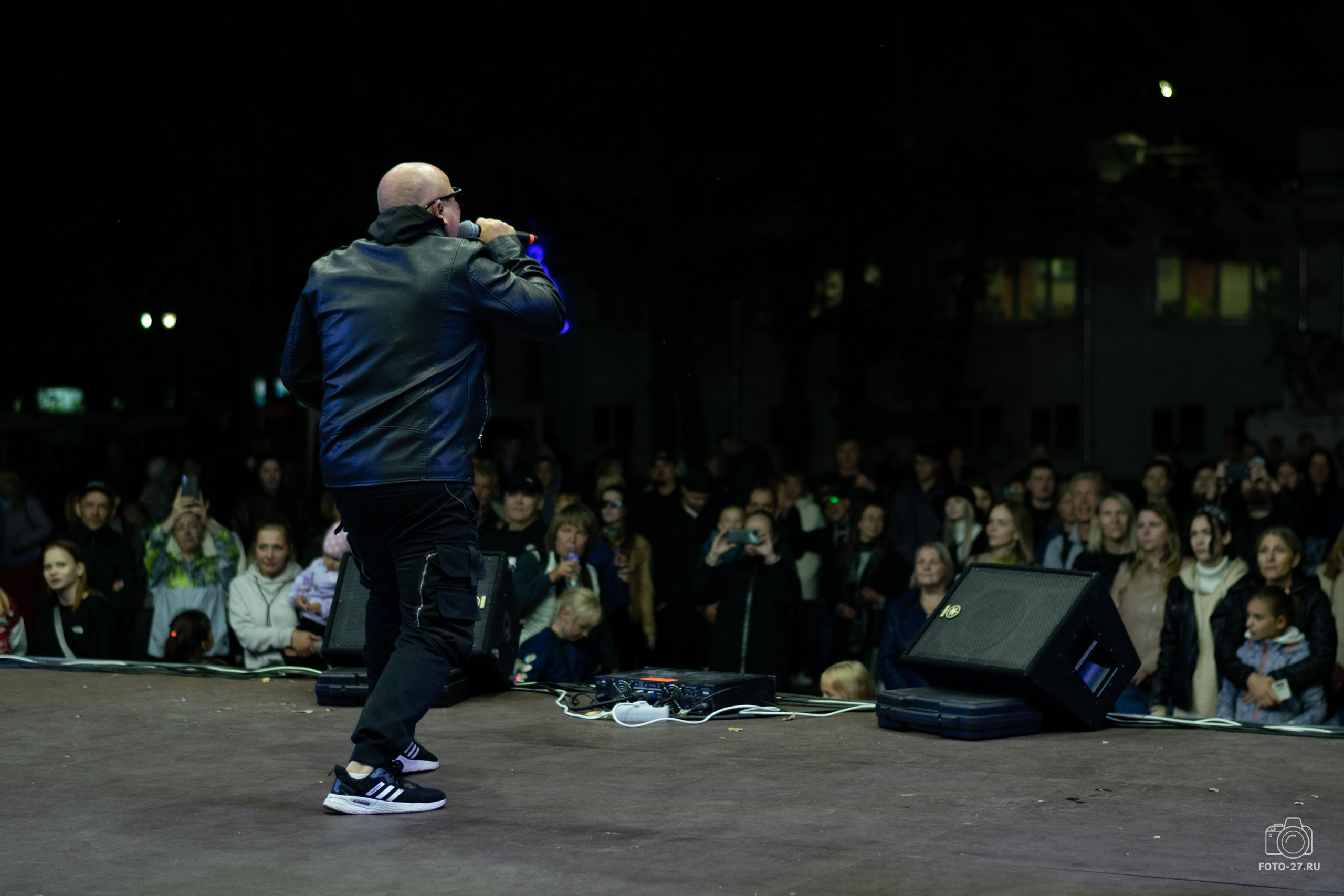 Антон Курдюмов фотограф в Хабаровске Рина Курдюмова фото27 foto27 Антон Дорофеев репортажный репортаж документалист Тони и Рина фотосоздатели Международный фестиваль Рок в защиту животных Хабаровск