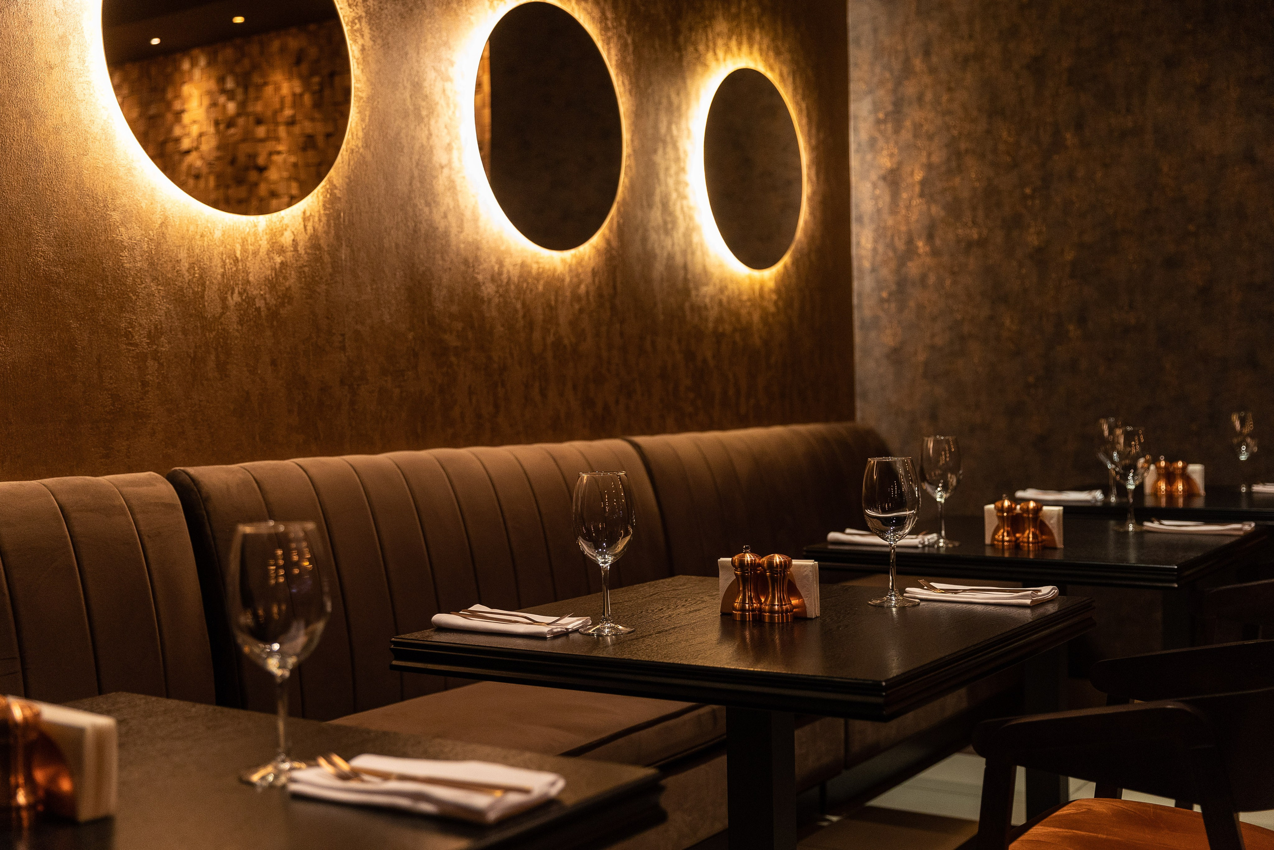 Интерьер ресторана Мимино. Свадебный фотограф Москва Саша Серегина (Сашина)