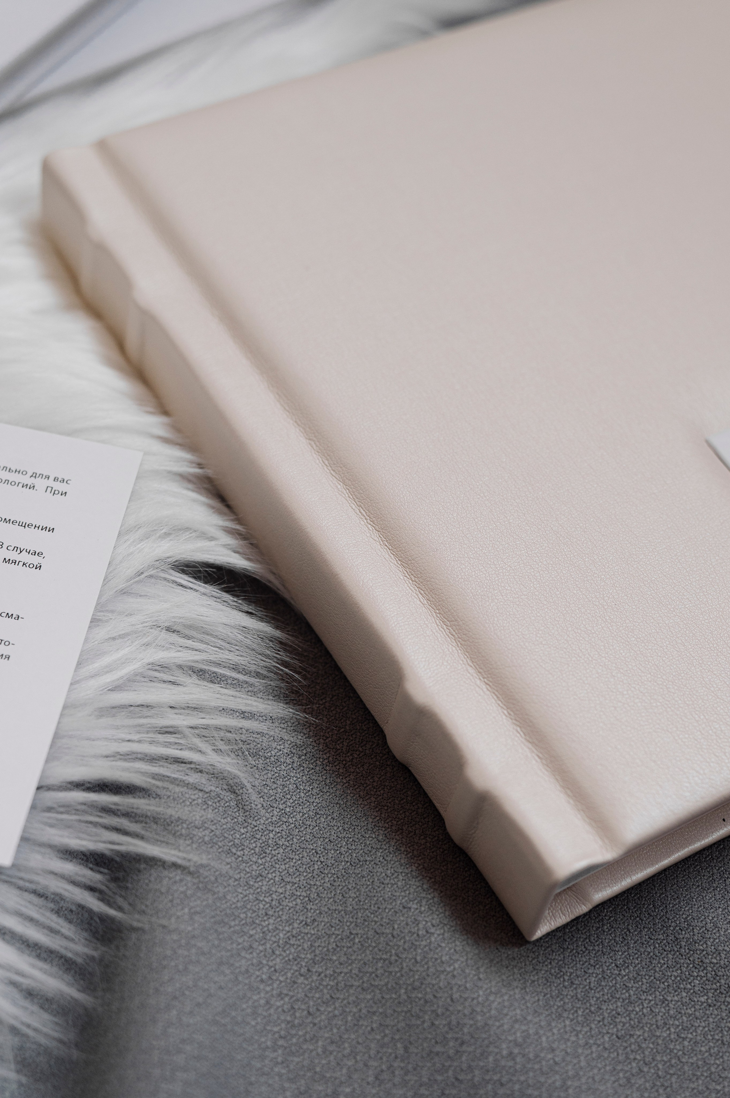 Классические книги. Свадебные и семейные фотокниги