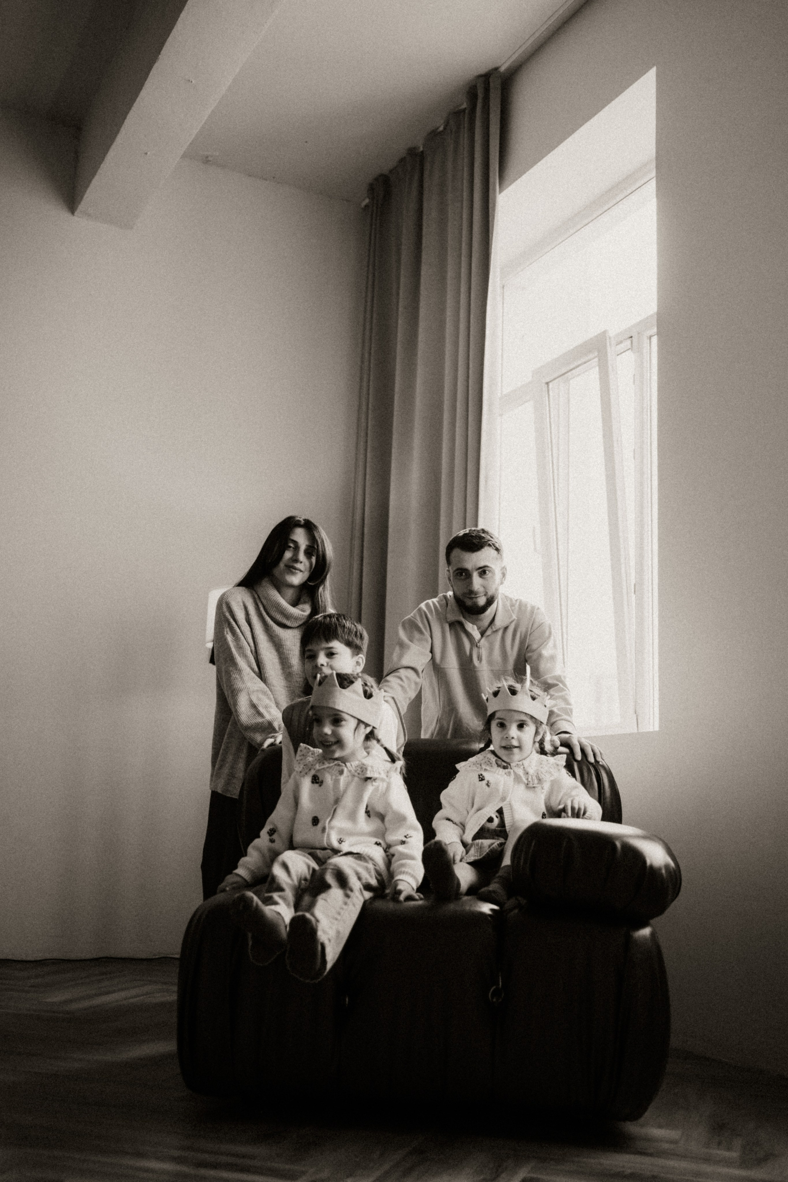 Ярко по-новогоднему. Семейный фотограф в Краснодаре
