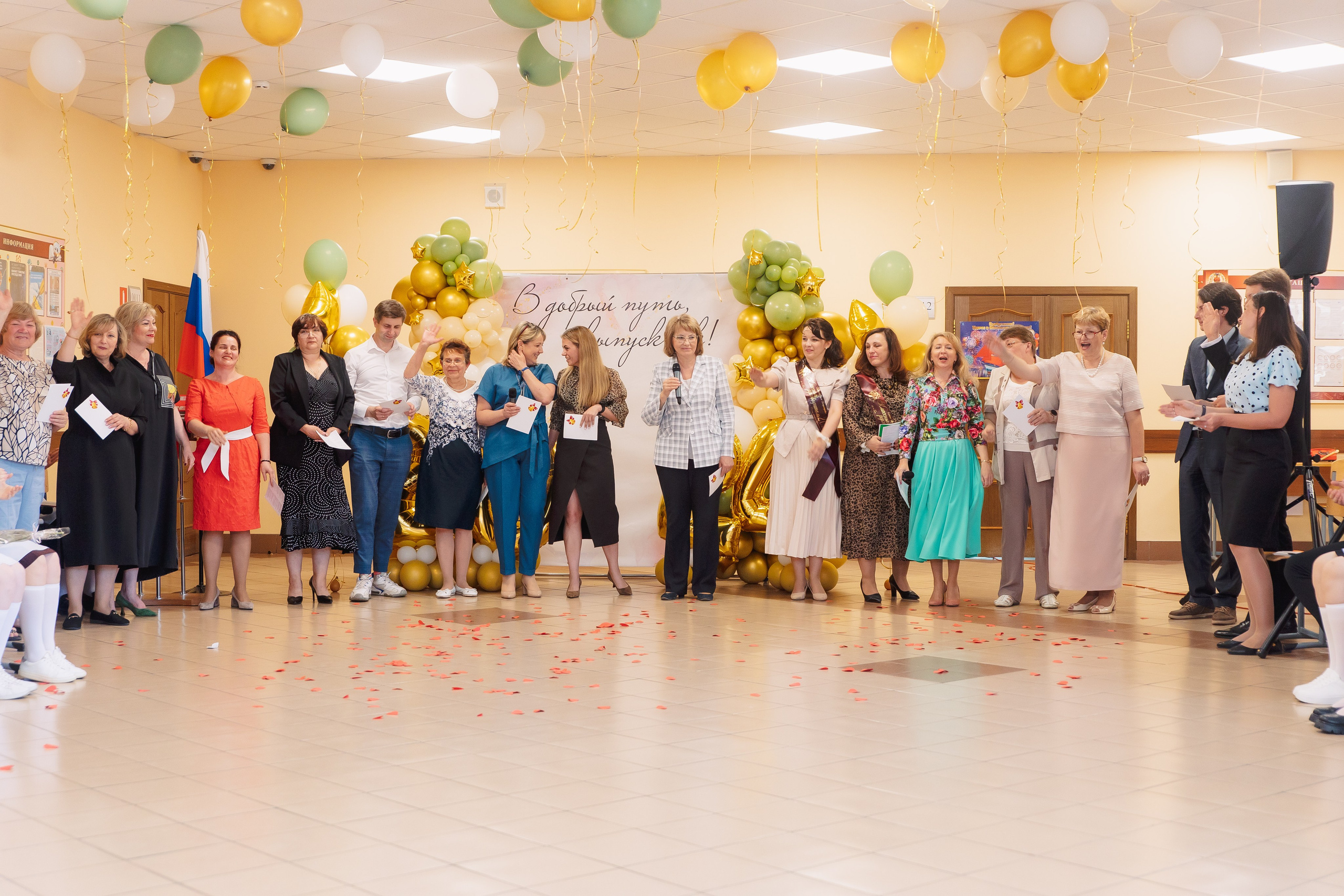 Последний звонок. Фотограф в Кронштадте и Санкт-Петербурге Анастасия Коваленко