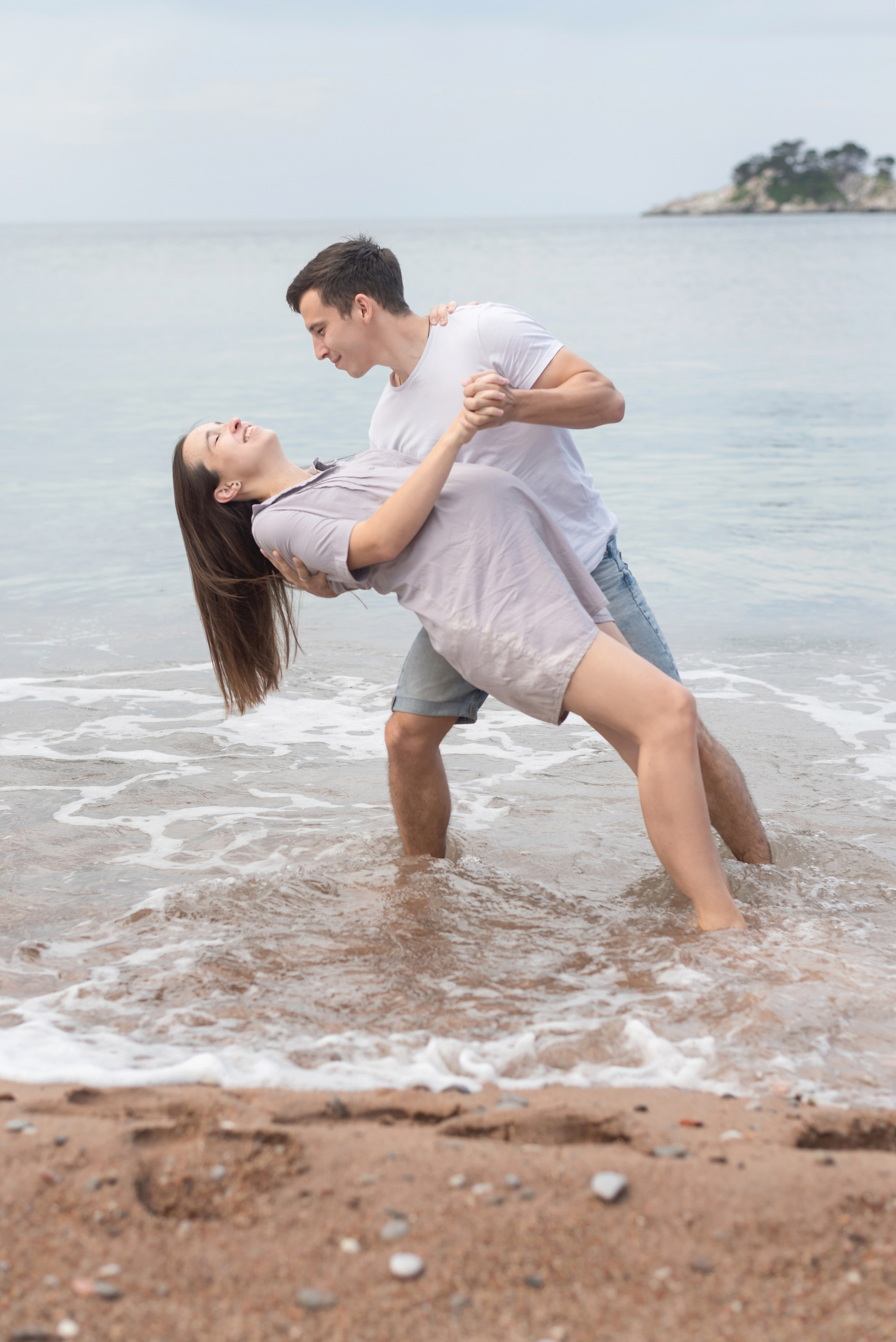 Home photo shoots in Montenegro. Photographer of newborns and children up to a year in Montenegro