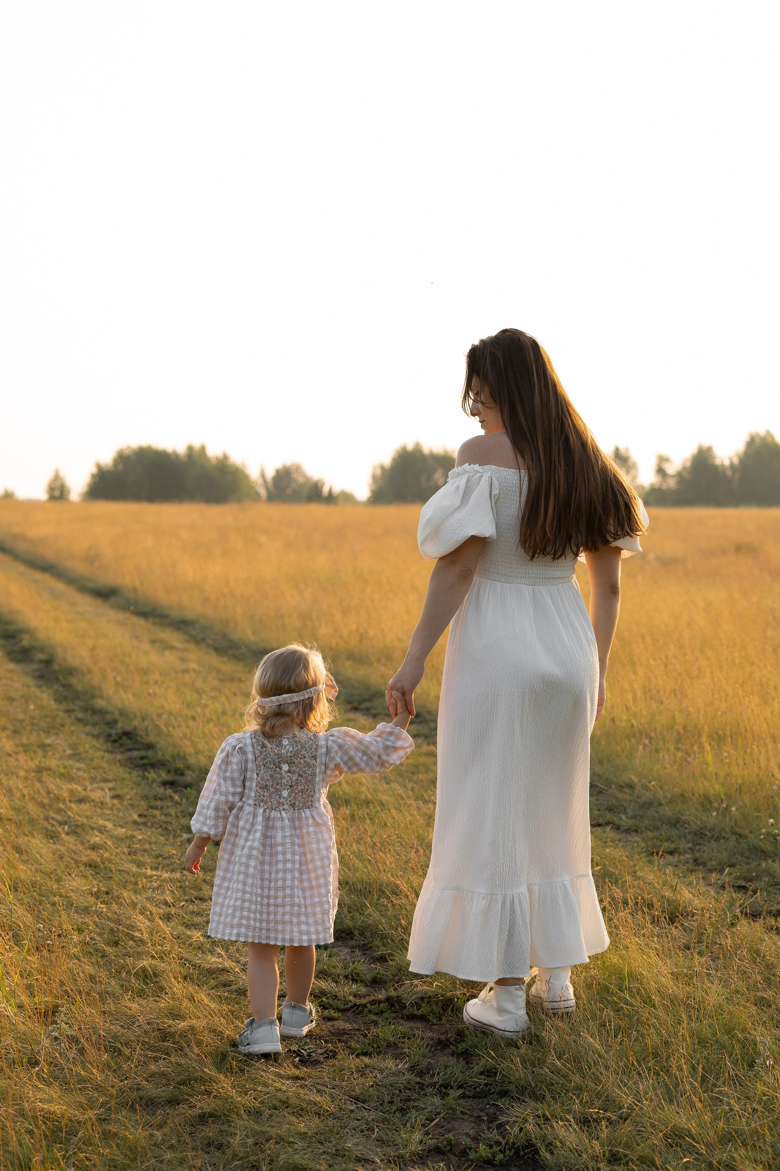 В поле. Семейный и свадебный фотограф в Челябинске Мария Леонтьева