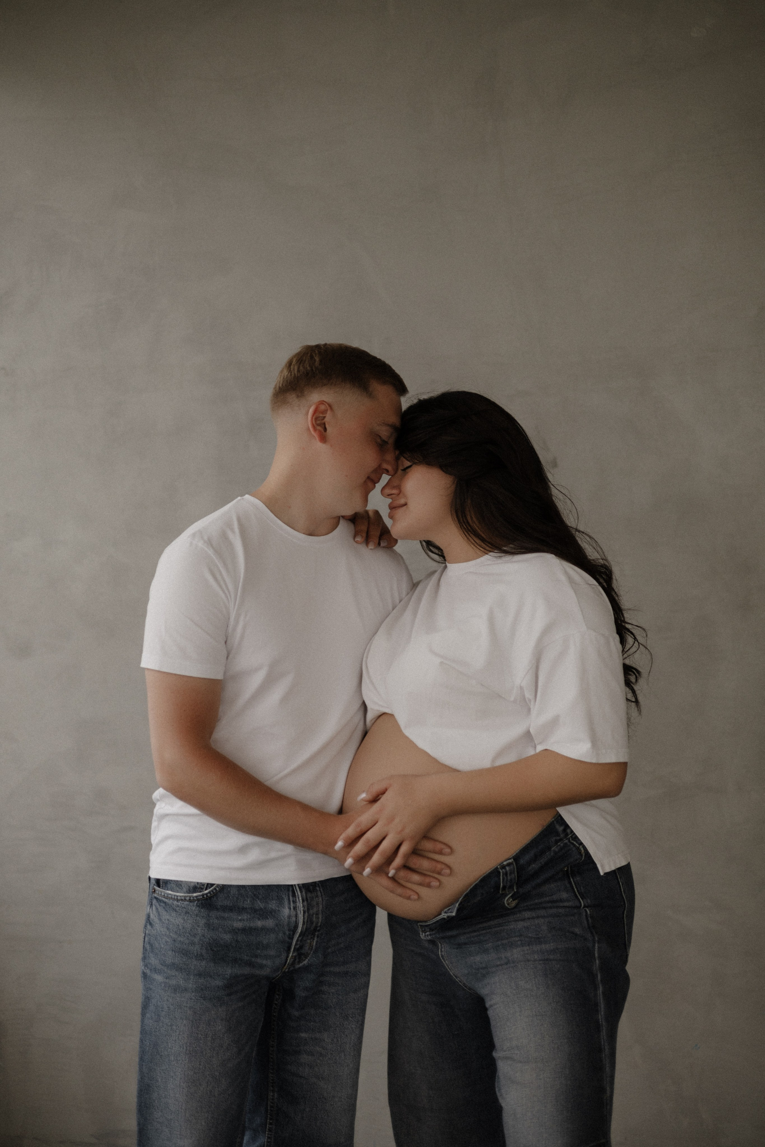 Екатерина и Артем фотосессия в студии. Свадебный и портретный фотограф в Москве Анастасия Масюк