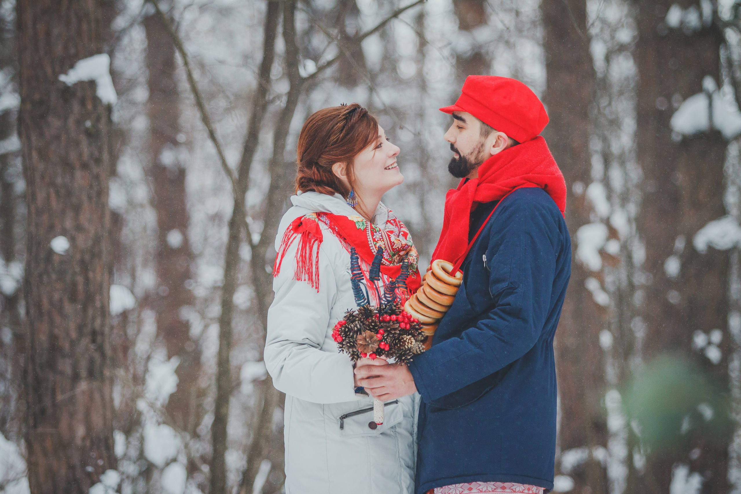 Свадебная фотосессия в русском стиле зимой. Семейный и детский фотограф в Москве Мария Быкова
