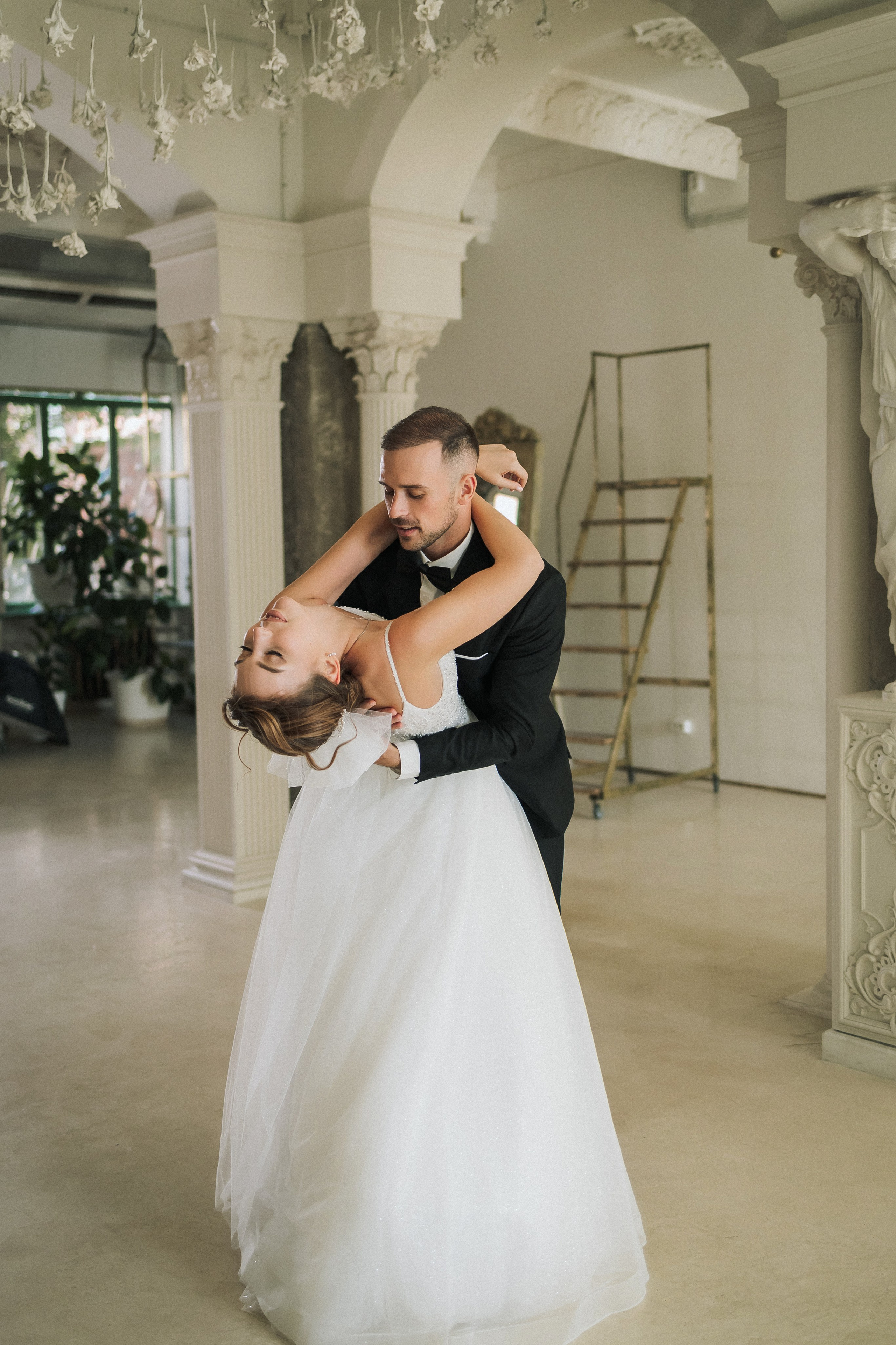 Свадебная прогулка Екатерины и Евгения. Свадебная фотография. Арина Рубах