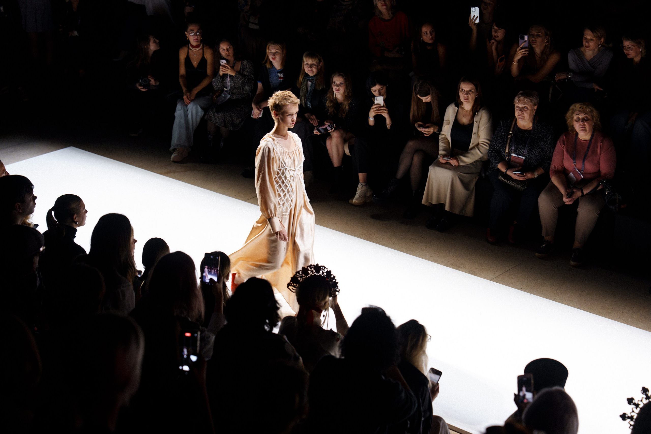 Moscow Fashion Week 2024 осень. Фотограф Николай Прокофьев модельные тесты в Москве