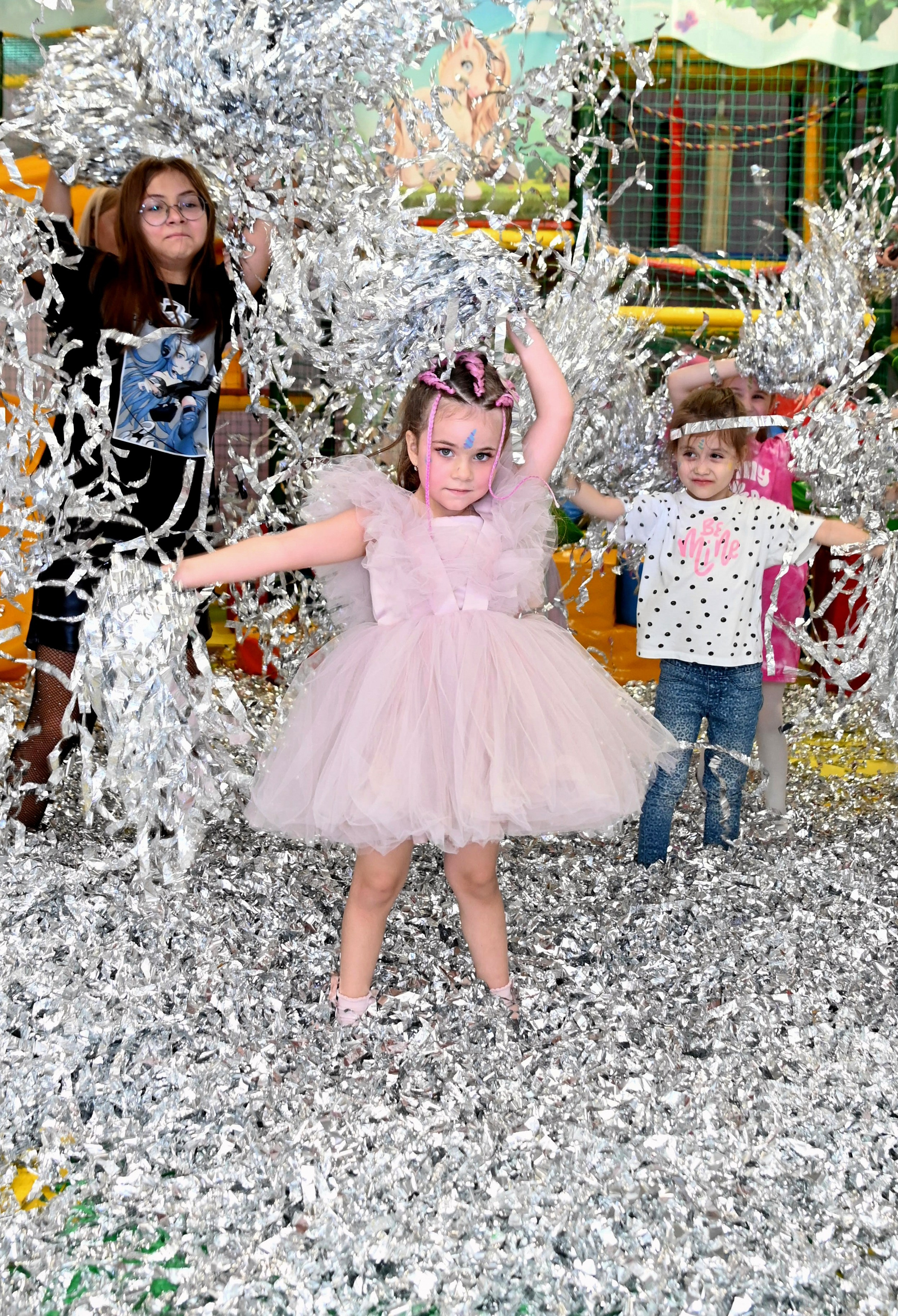 Игротека «Море Позитива». Я Ольга Казанцева, фотографирую снимаю ваши киноистории и печатаю фото и цифровые портреты на холсте