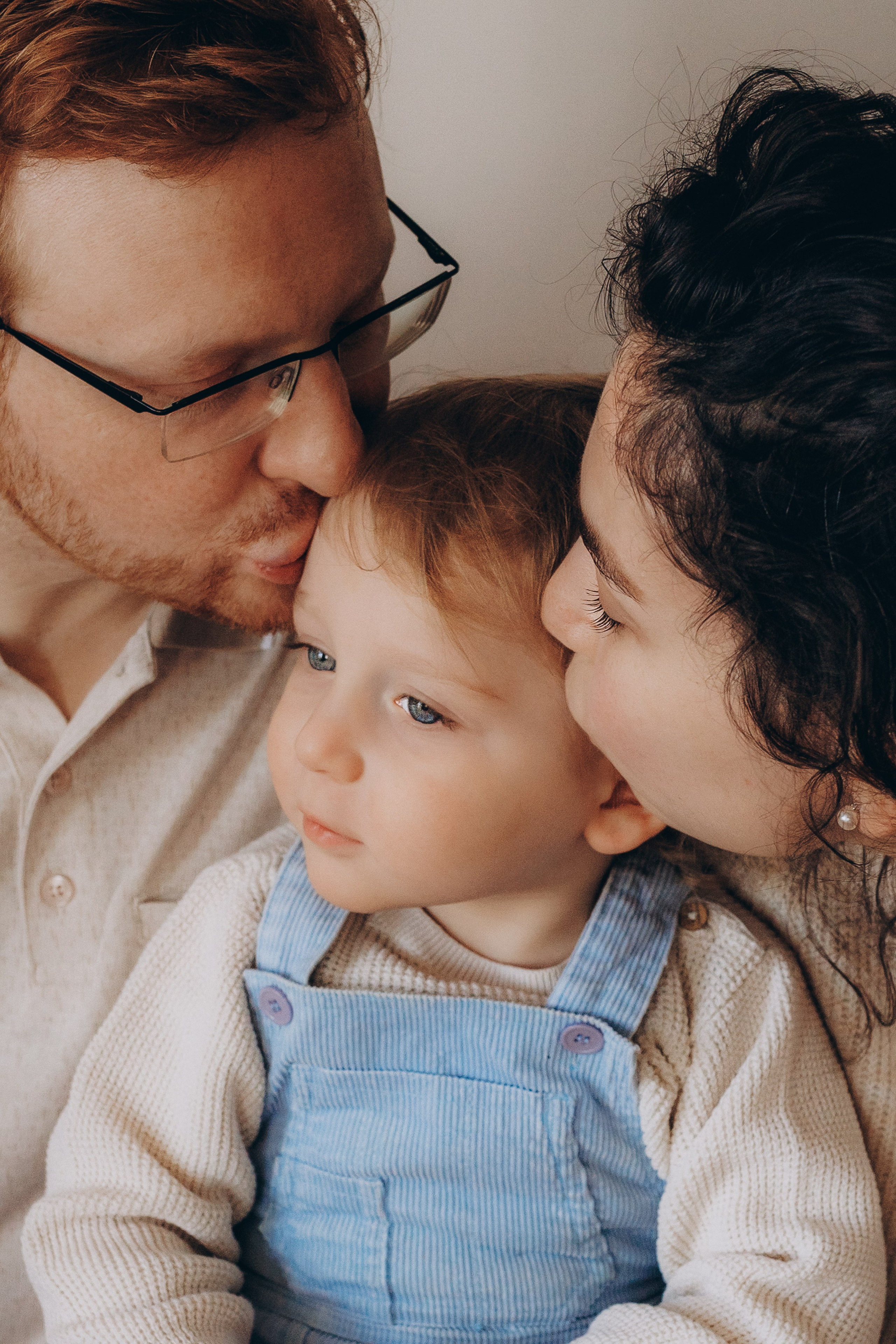 Séance famille à domicile. Photographe des familles et enfants à Nantes et alentours
