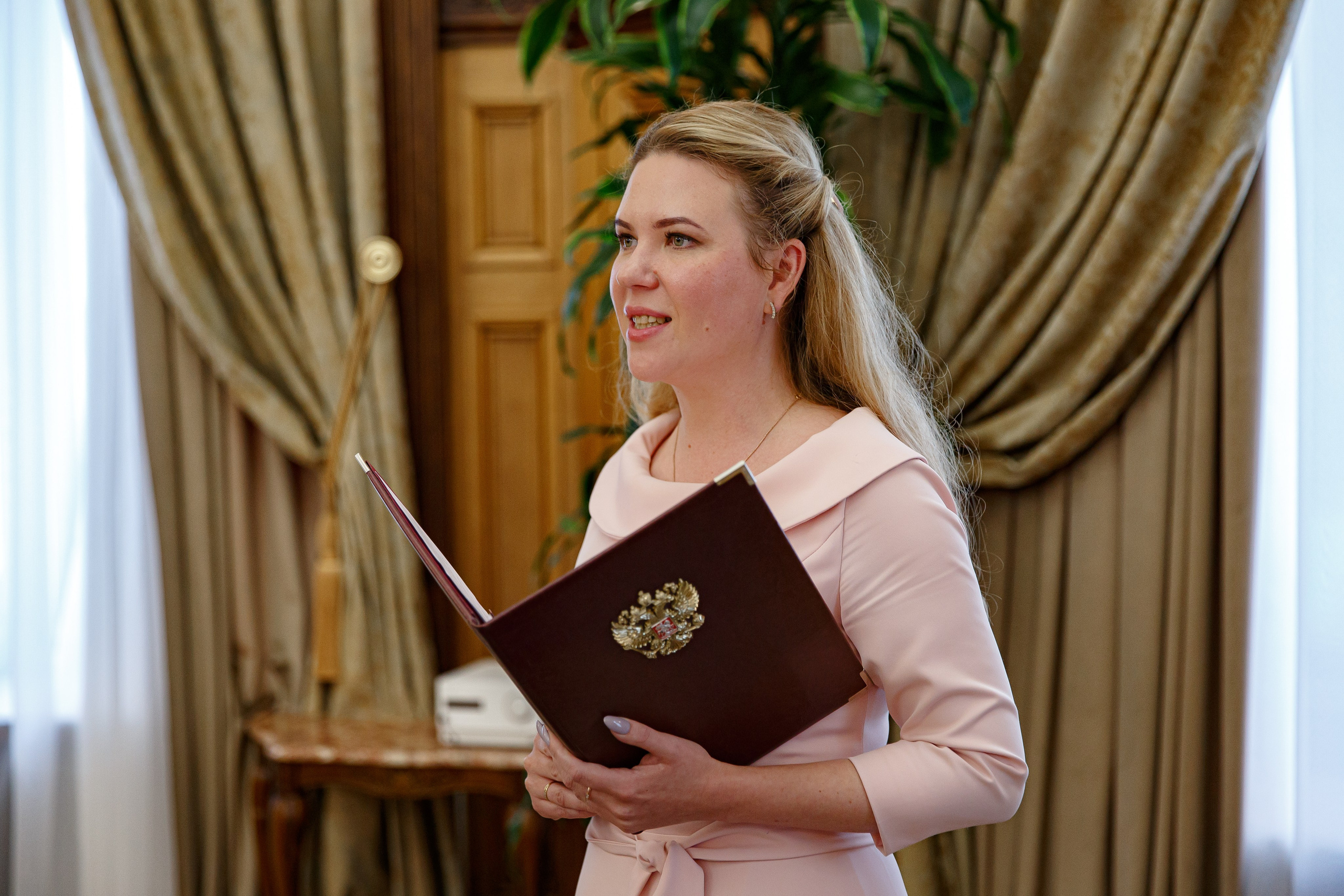 Свадебная фотосессия в городе и в фотостудии. Свадебный фотограф Москва и МО Сергей Киржаев