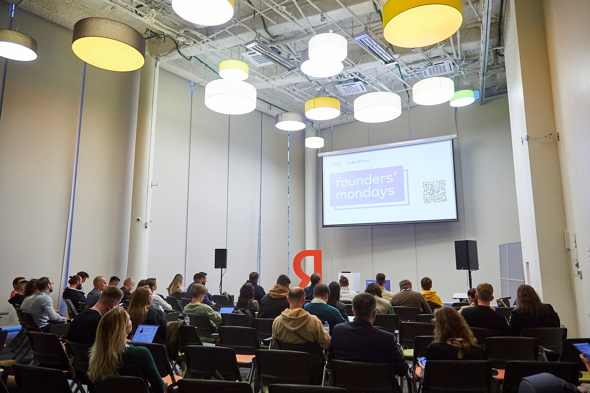 Founders` Mondays. Виктория Еремина — фотограф и видеограф в Москве