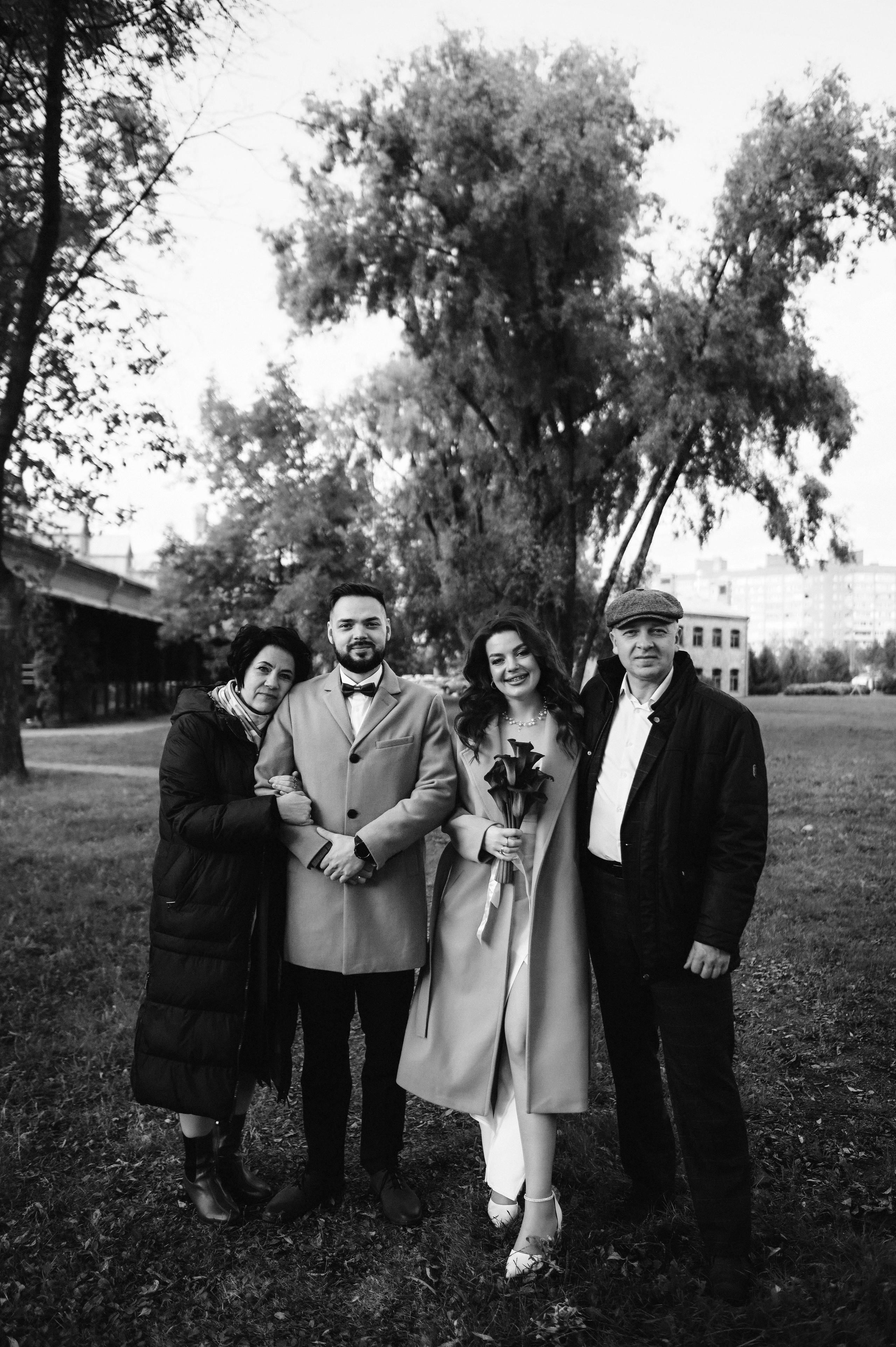 Свадебная прогулка. Анастасия и Александр. Семейный и свадебный фотограф в Санкт-Петербурге Яна