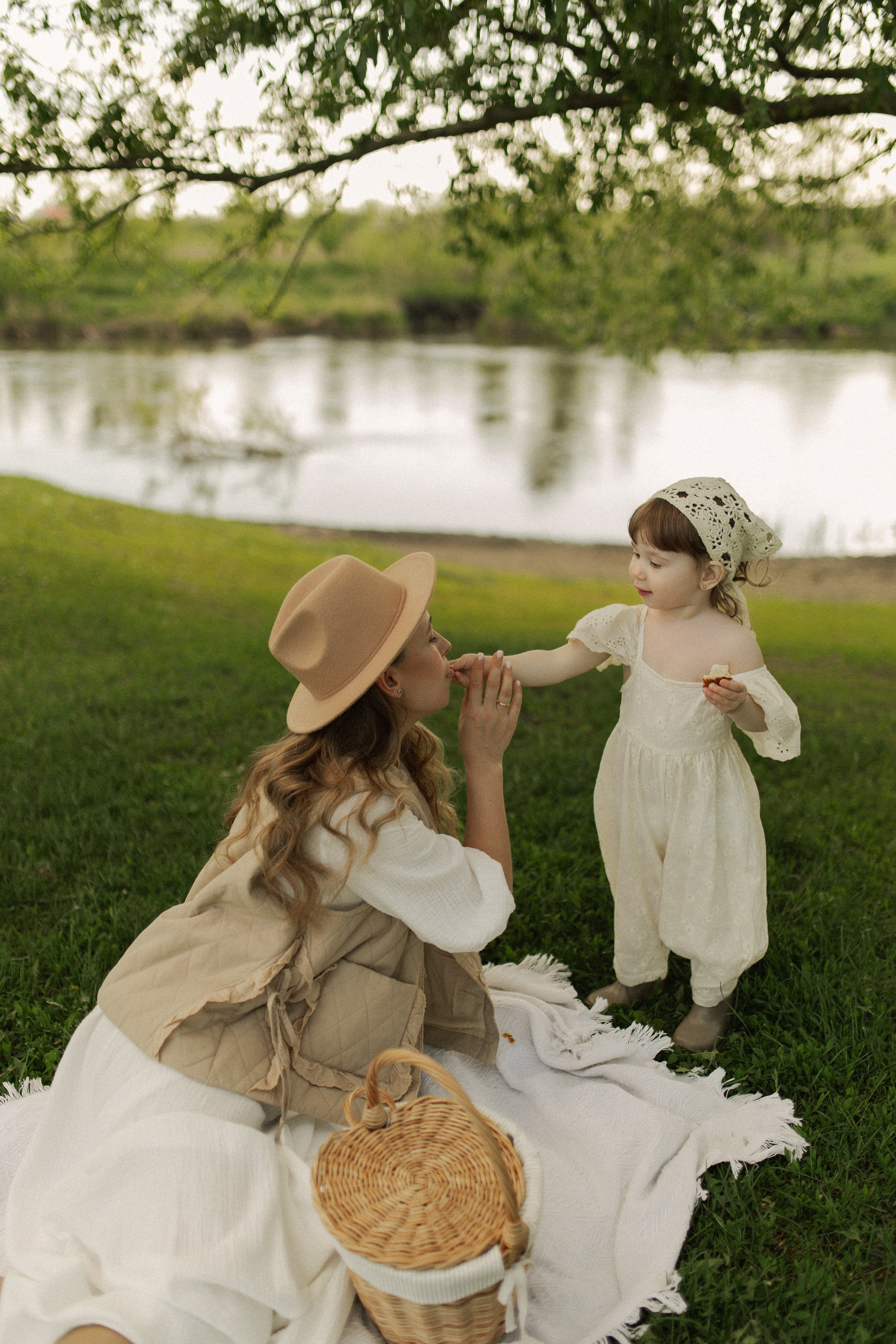 Настя и София. Главная