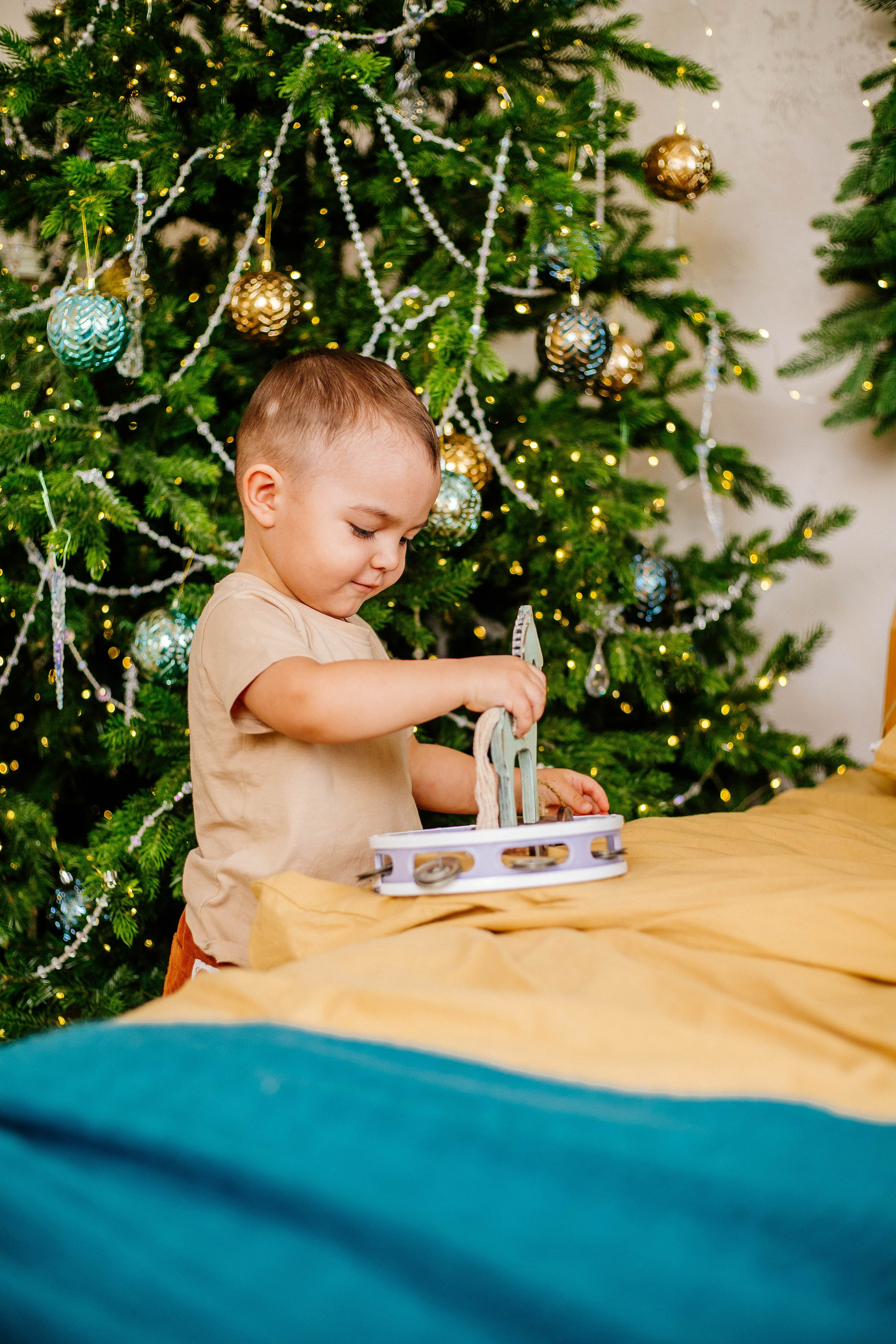 Лев с семьей. Рыжова Тамара