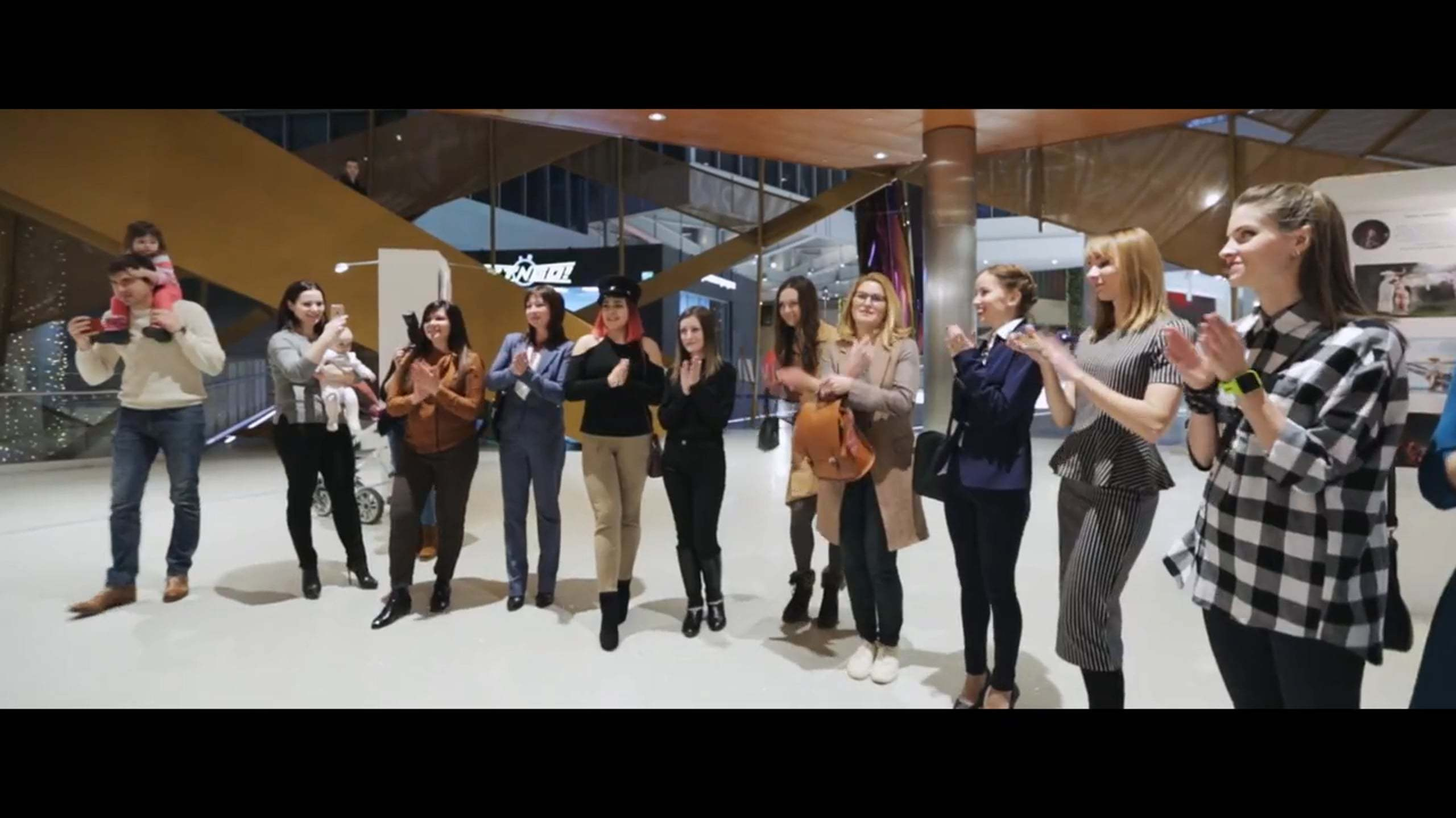 Видео с фотовыставок, где участвовали мои работы. Фотограф Алёна Потёмкина