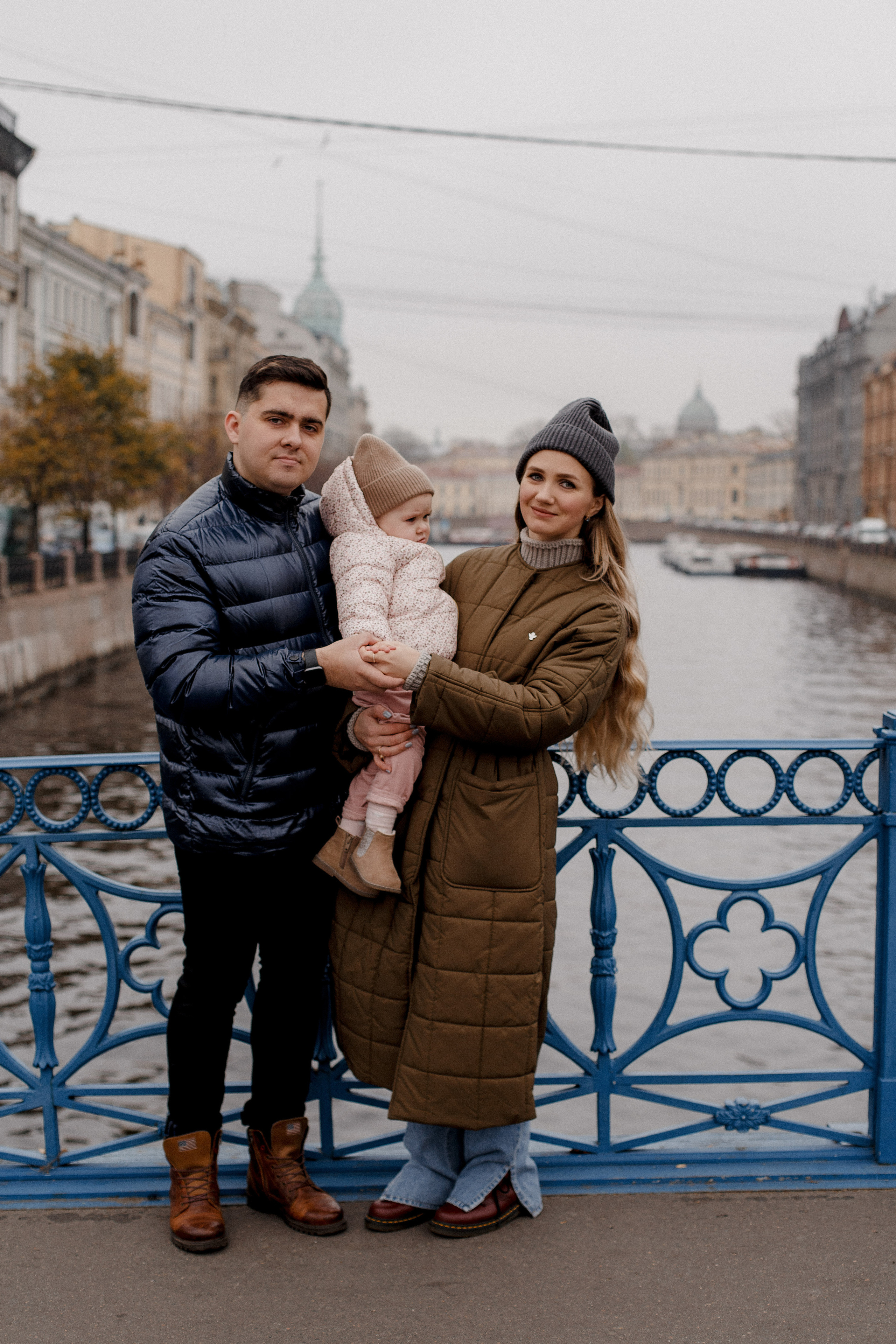 Семейная прогулка по городу. Свадебный фотограф Санкт-Петербург  Москва