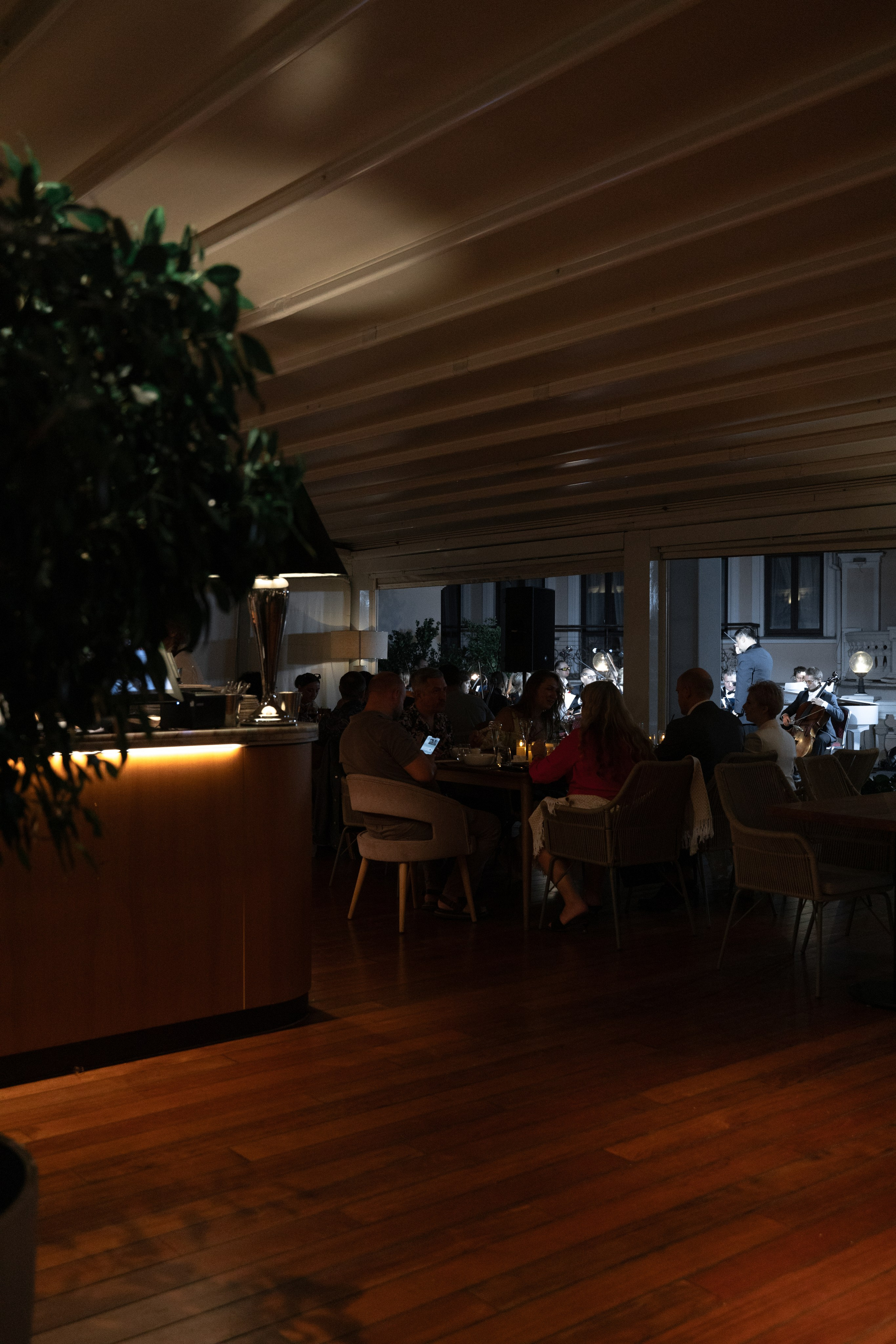 Villa Elena. Дженбаз Павел — фотограф в Ялте