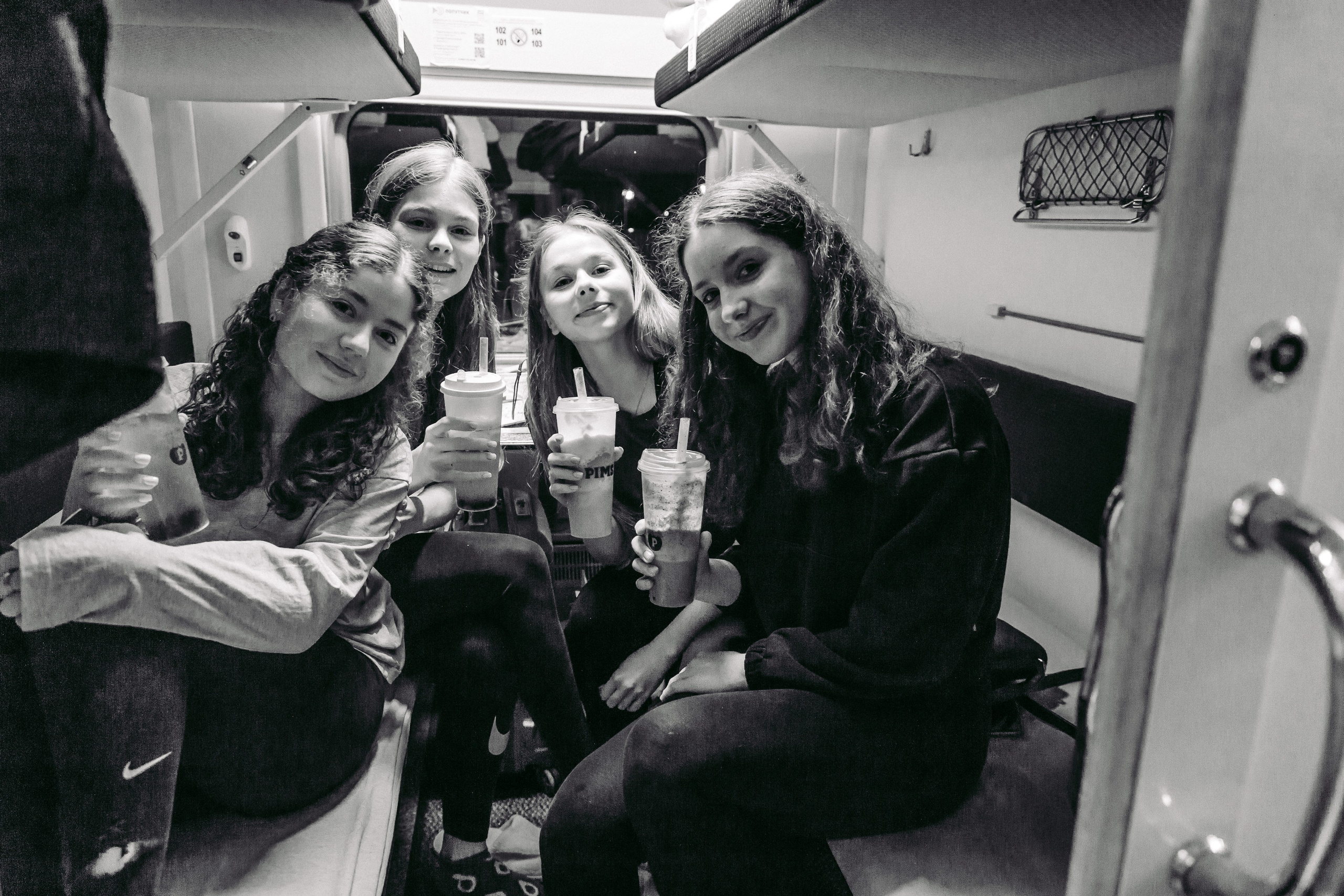 Экскурсия по Санкт-Петербургу с детским театром на льду «АЛЕКО » 11.05.2024. Репортажный фотограф в Москве