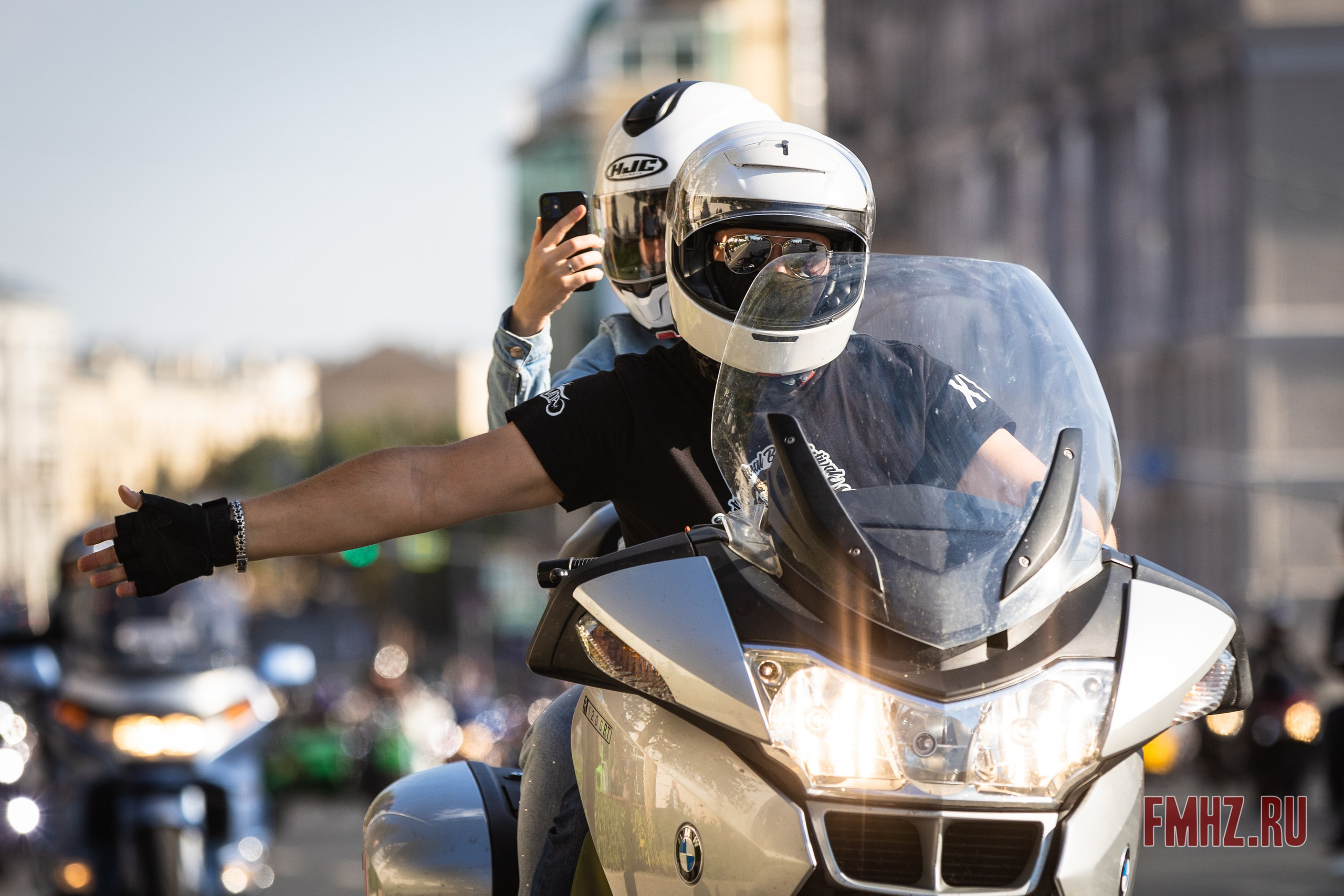 Закрытие Мотосезона 2023 на проспекте Академика Сахарова. Фотограф Владимир Охрименко