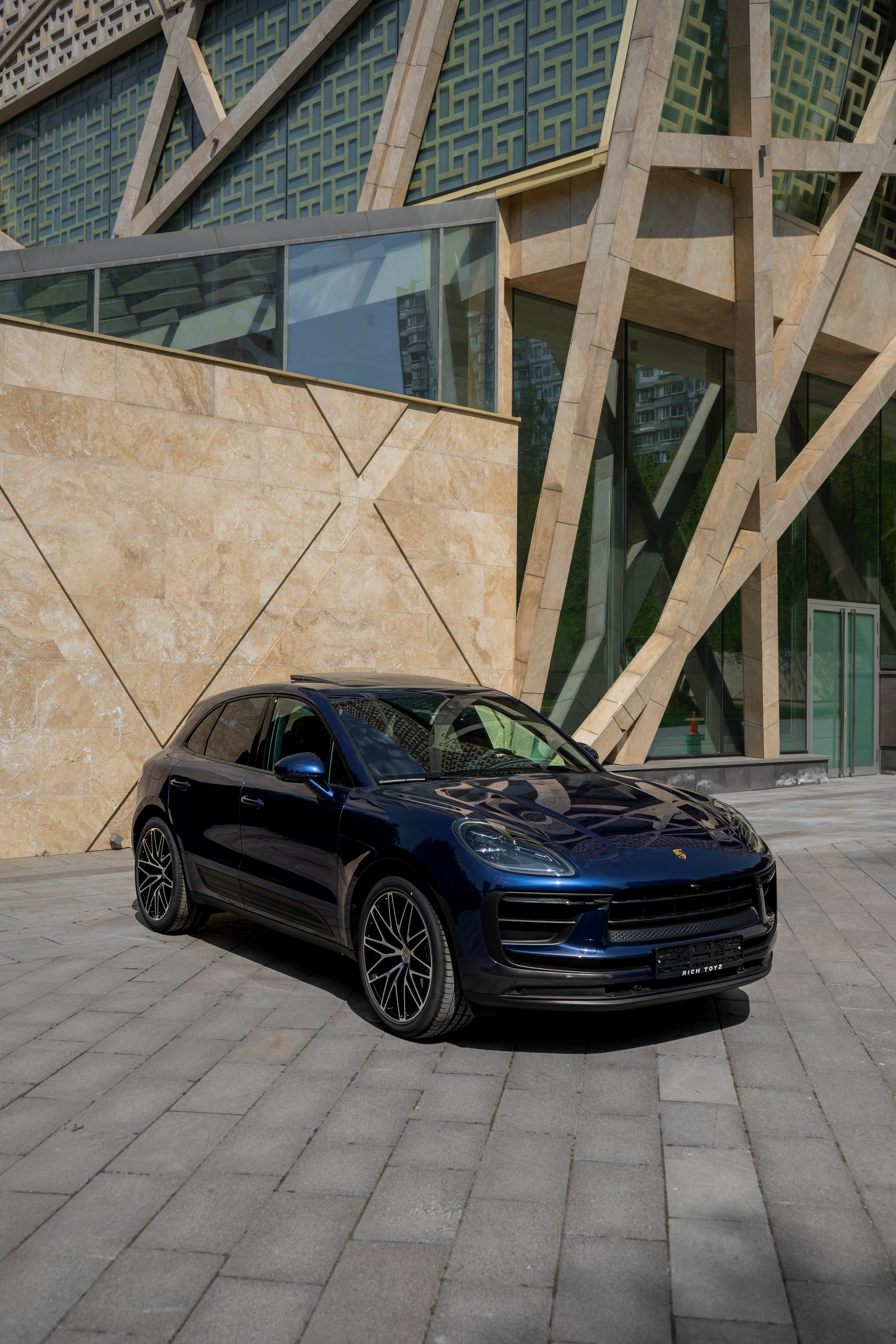 Porsche Macan. Автомобильный фотограф Ногинск Денис Городок