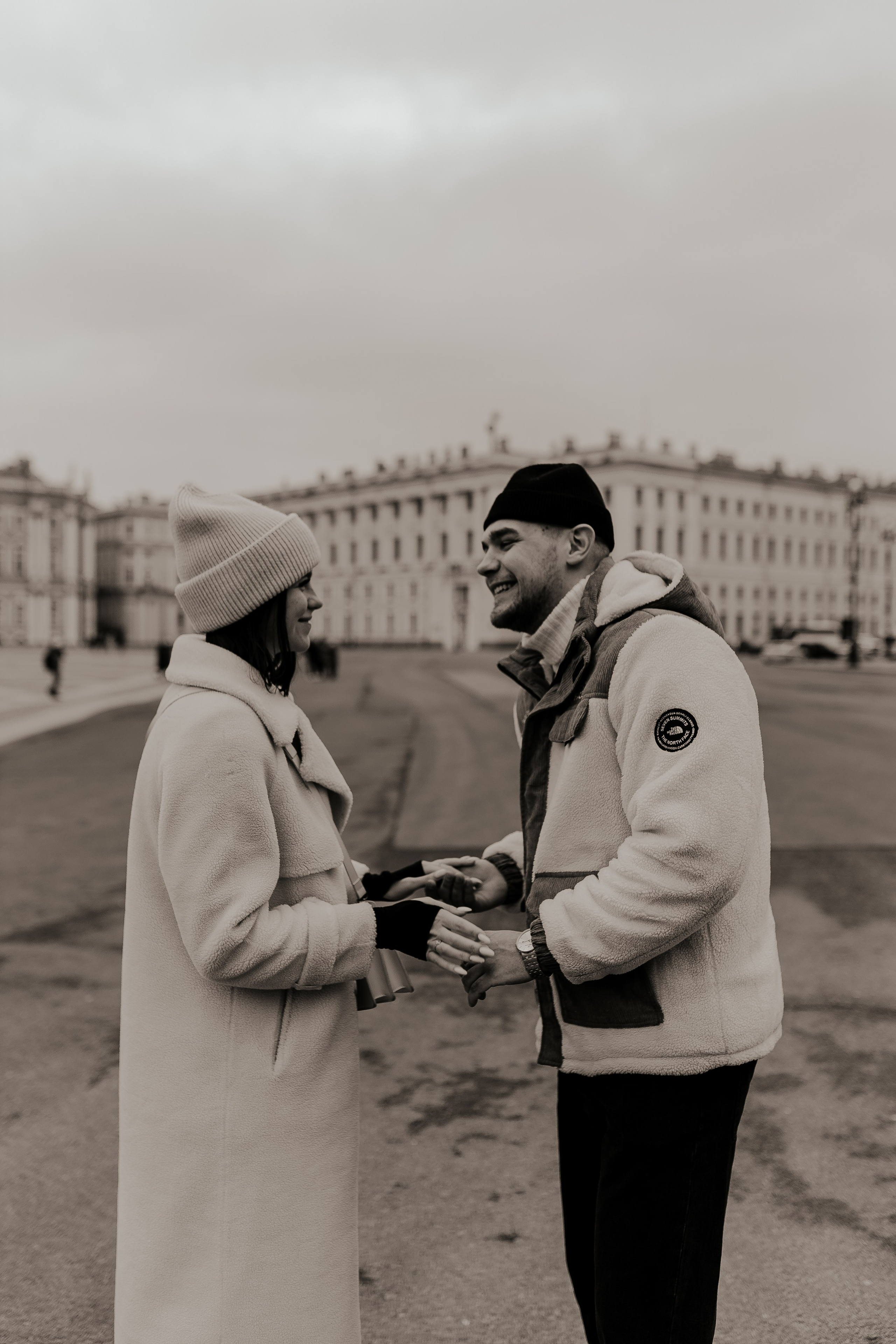 Lovestory на дворцовой площади. Фотограф в Санкт-Петербурге Лиза Семченкова