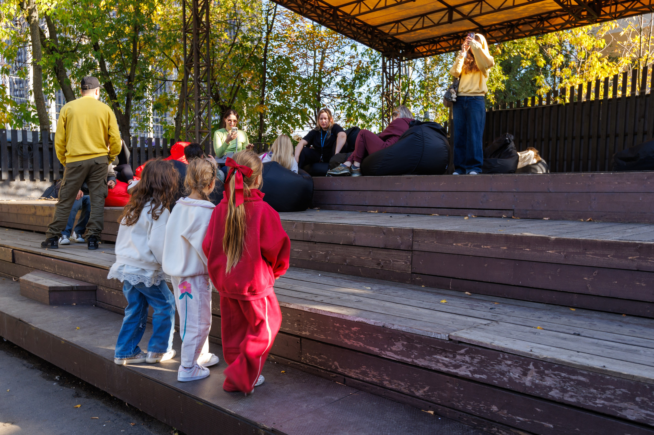 Фестиваль Круг своих MINI PEOPLE RUSSIA 2026 (Дизайн завод, г. Москва) репортажная съемка. Катя Рем — репортажный фотограф в Москве