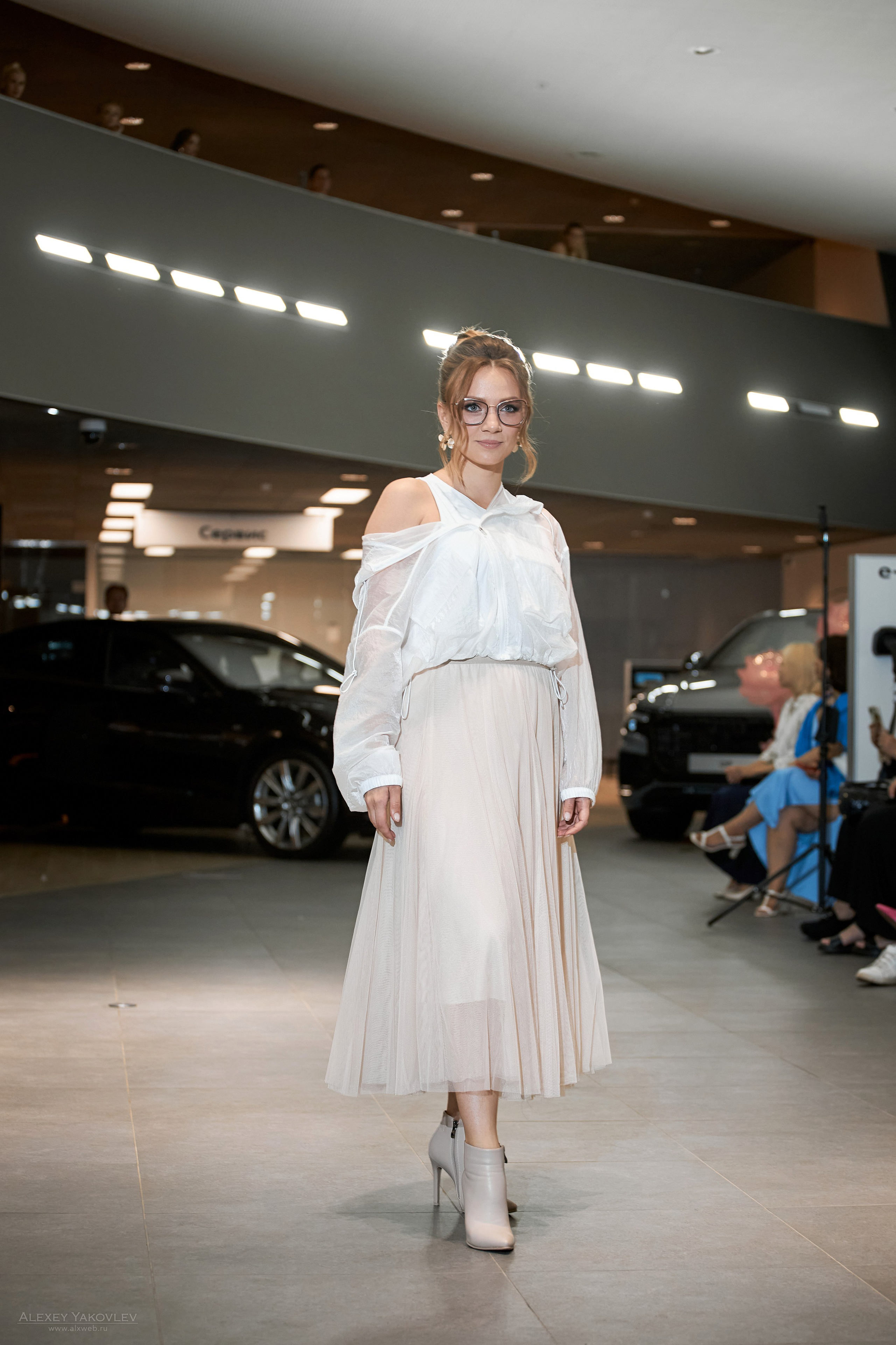 Модный показ PRE-FALL модельной школы Modeling+. Фотограф Алексей Яковлев