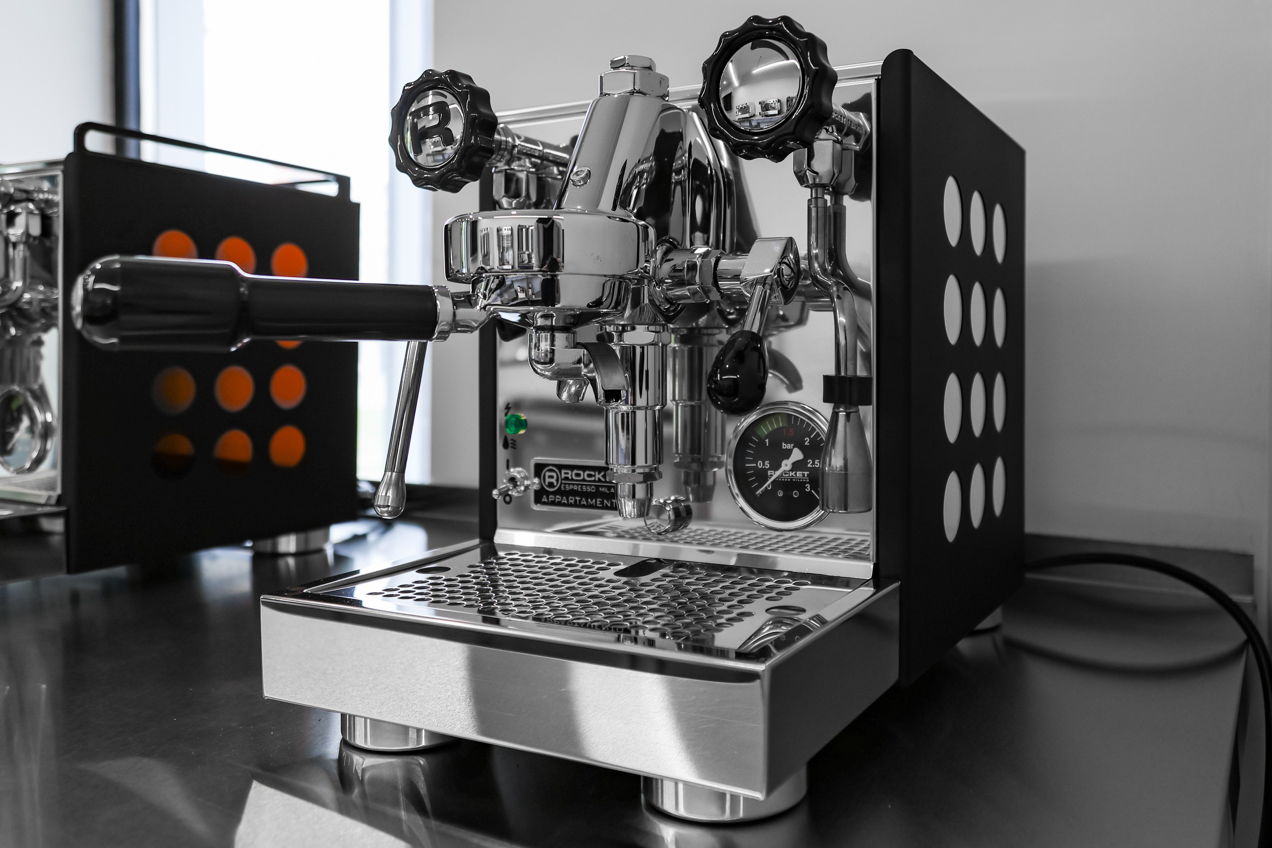 COFFEE MACHINES FOR MARKETPLACE. Mixturecaptures