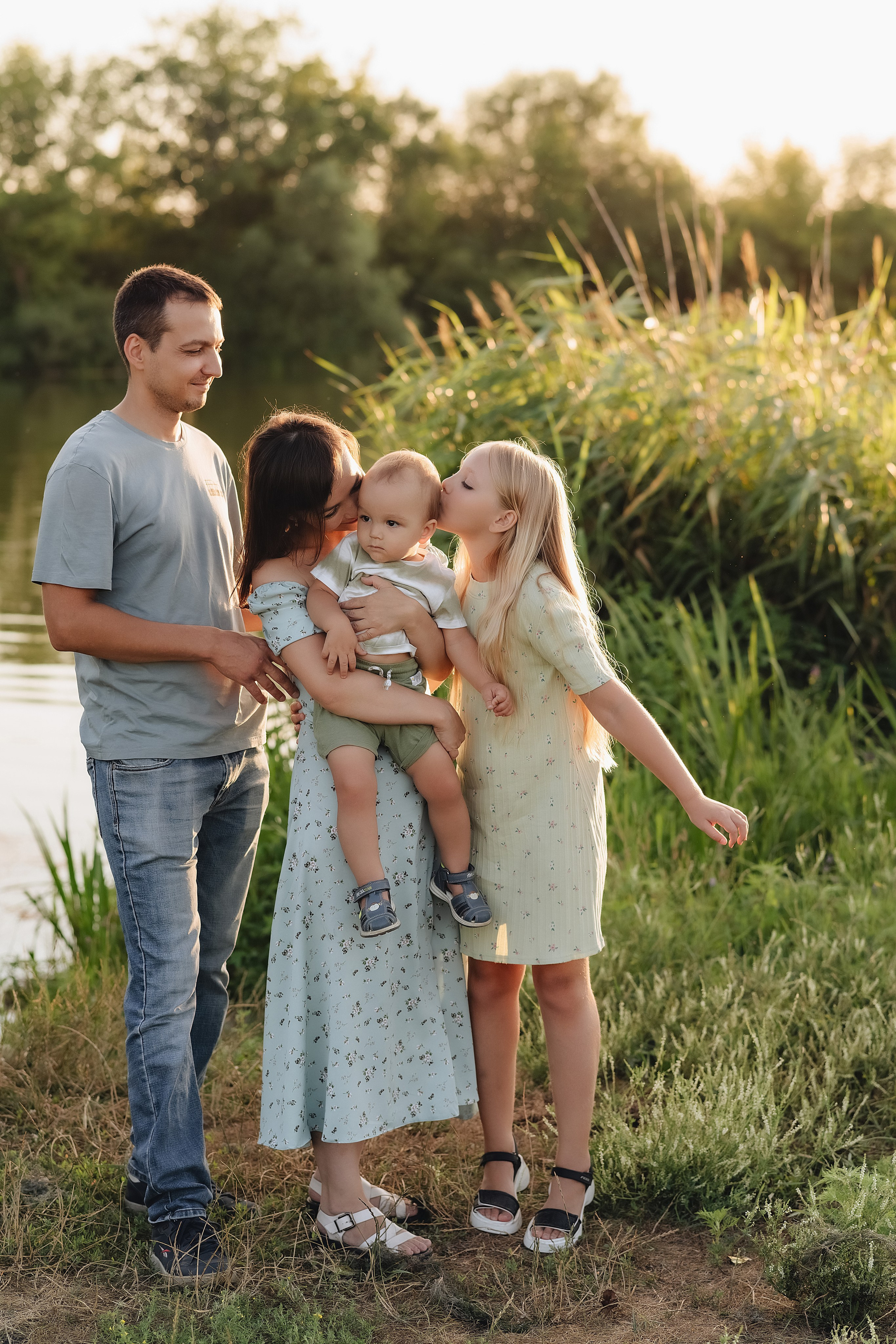 Семейная съемка на закате. Фотограф Карина Шмулёва. Воронеж и область