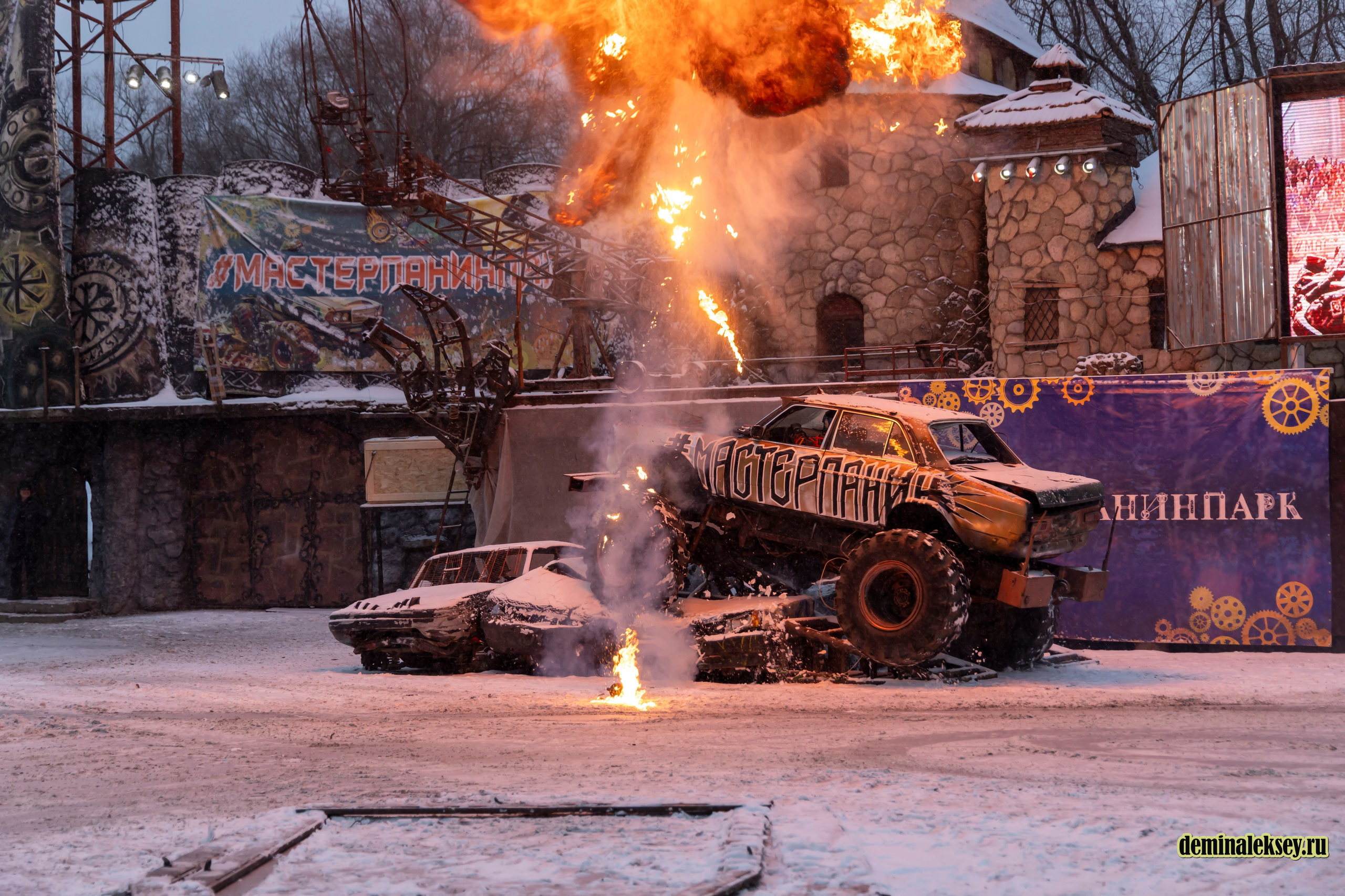 Танки против Монстр-Траков. Репортажный, семейный и студийный фотограф в Москве Демин Алексей