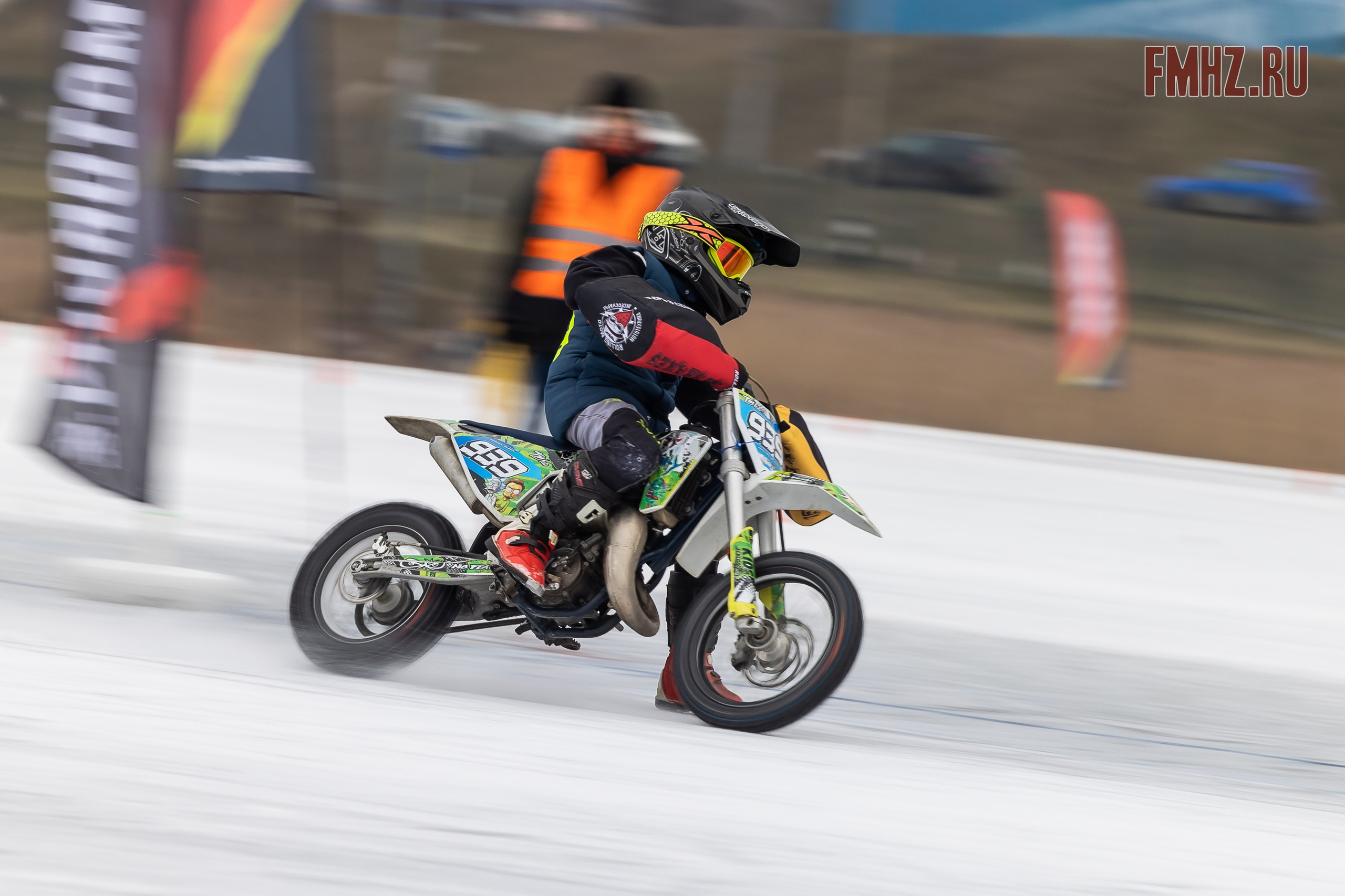 Первый этап Кубка МФР по мотокроссу на льду Большого Крылатского пруда в Москве. 8 февраля 2025 г. Фотограф Владимир Охрименко