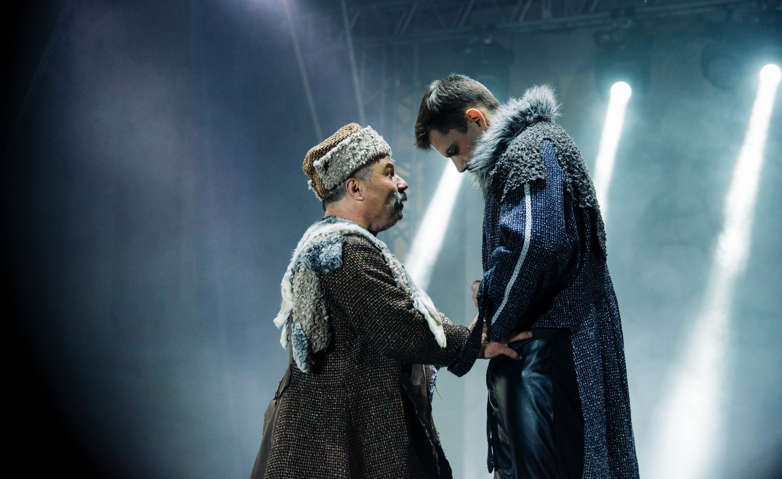 Пугачёвъ. Репортажный и портретный фотограф в Липецкой, Воронежской, Московской области Тёма Белоусов