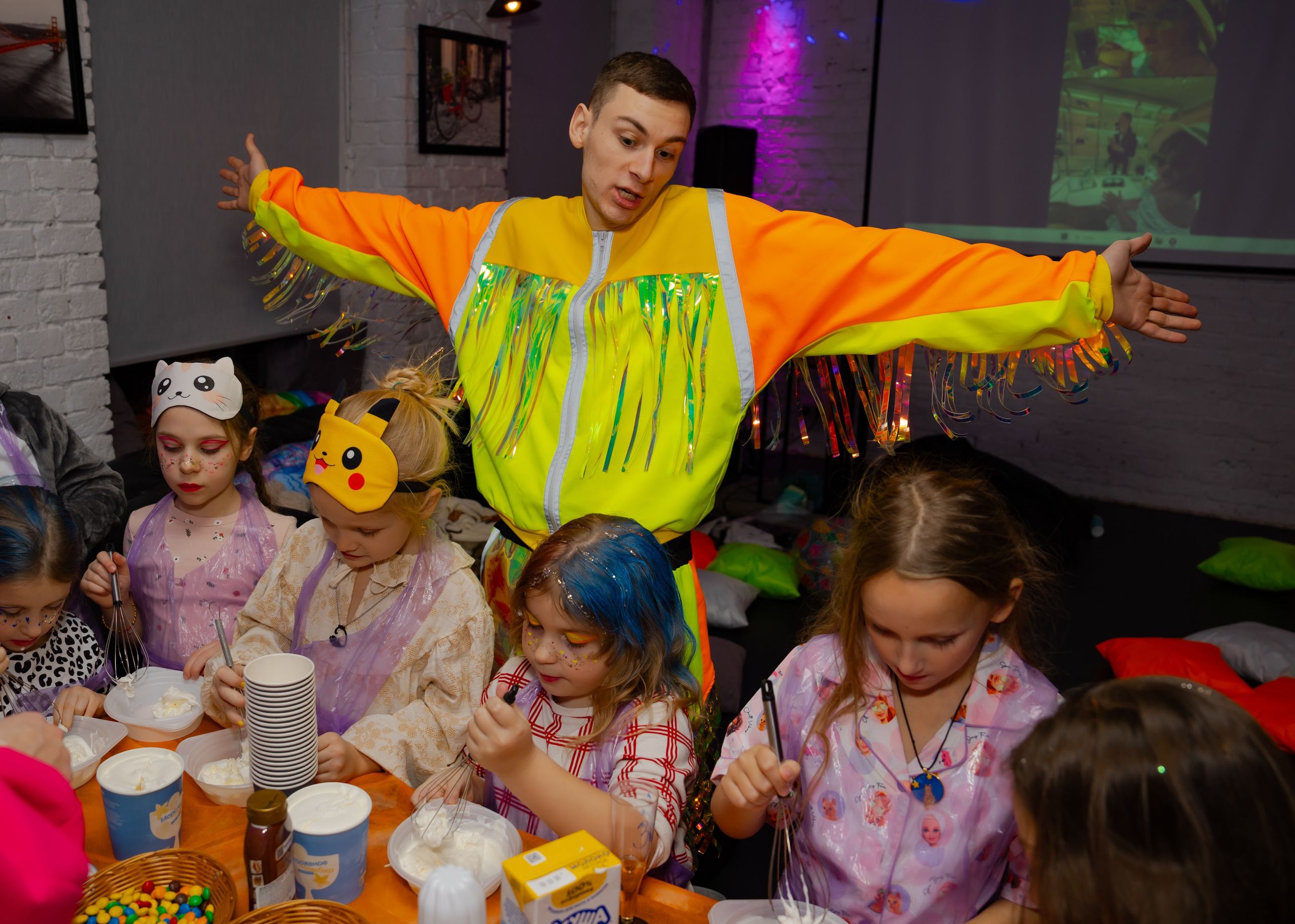 Битва подушками. Крамер Юлиана детский и семейный фотограф