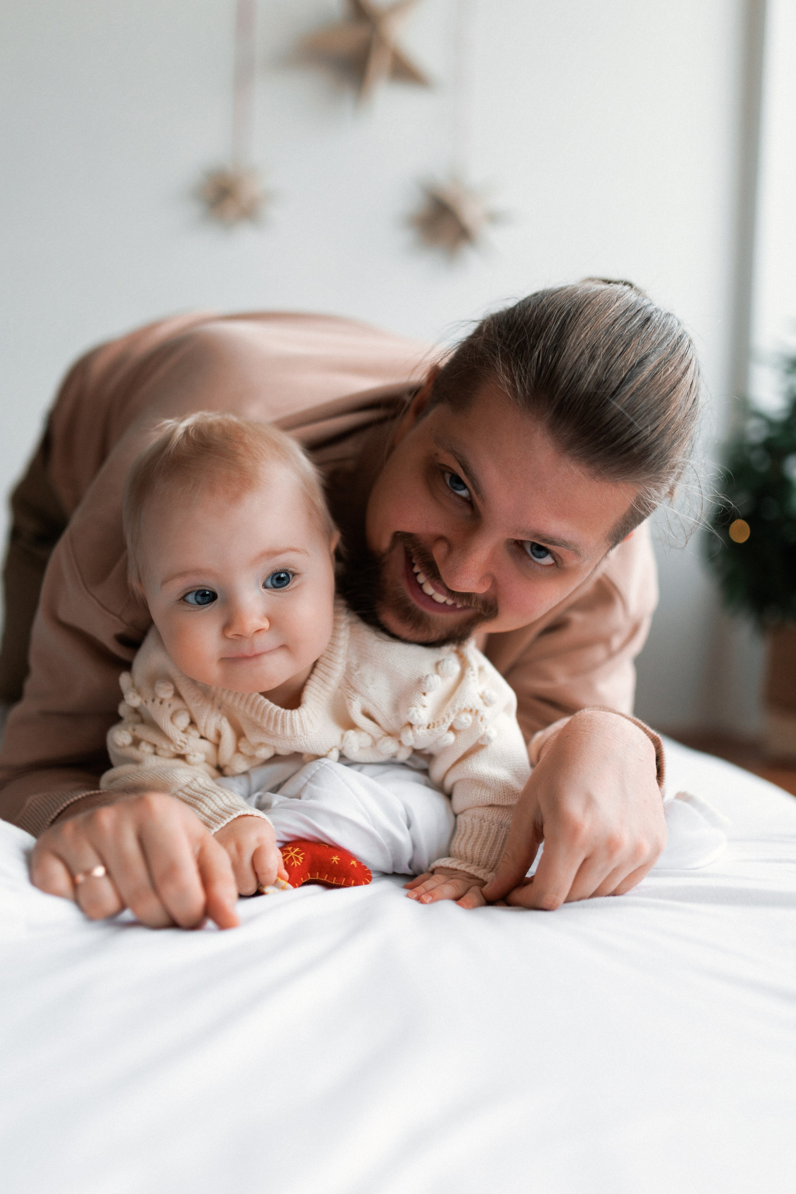 Алексей, Екатерина и Ася. Перед Новым годом. Цифра и плёнка. Настя Оленченко, портретный/семейный фотограф на цифру и плёнку Москва