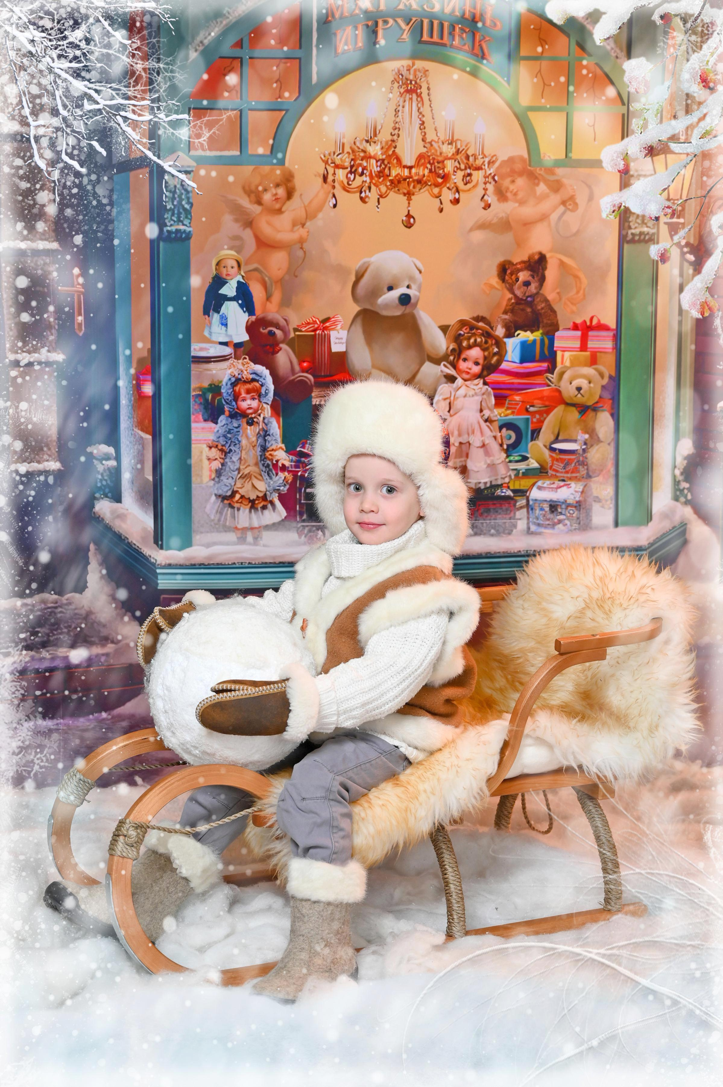 Магазин игрушек. ФотоАрт
