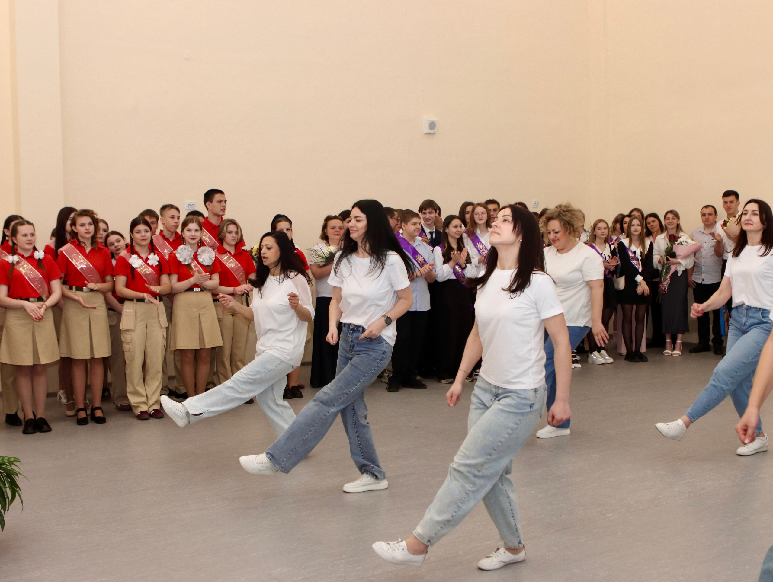 Школьный выпускной. Фотограф в Курске Смирнов Евгений
